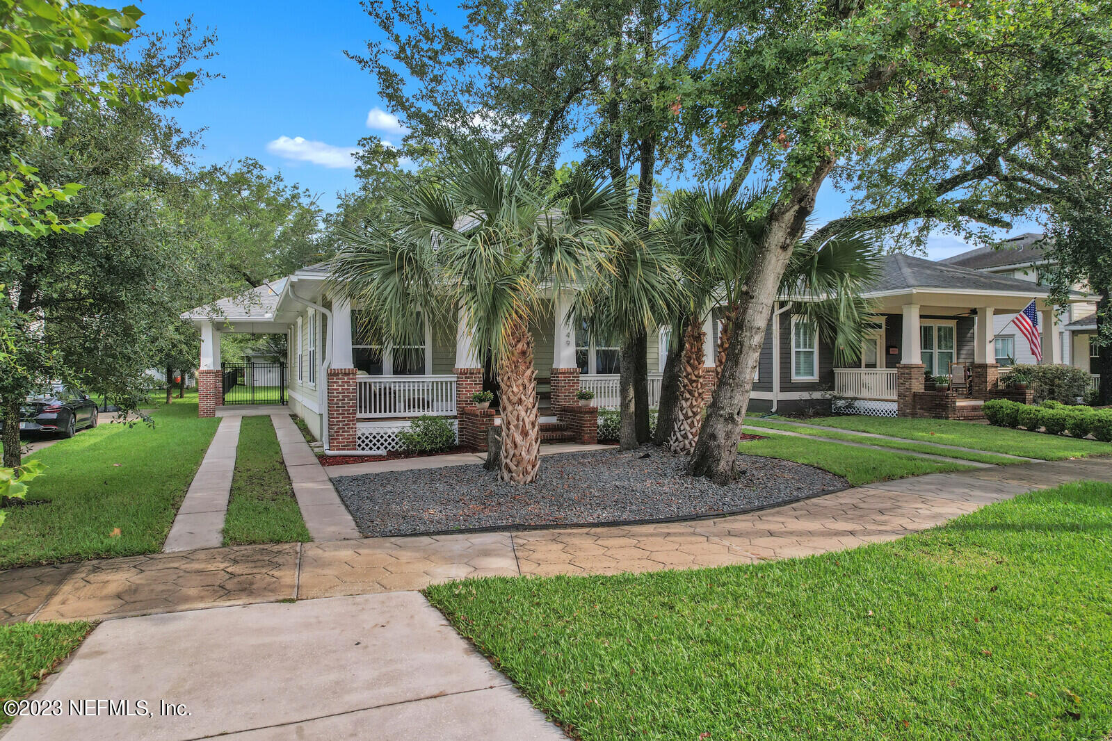 2749 LYDIA Street