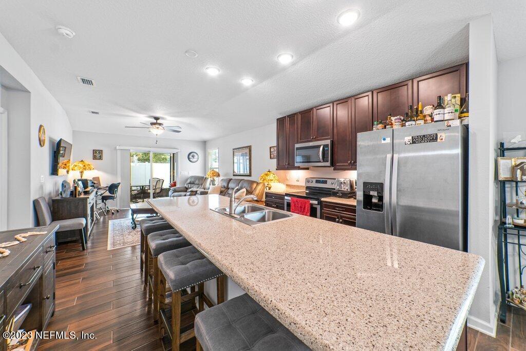 50 SANDERSON Drive