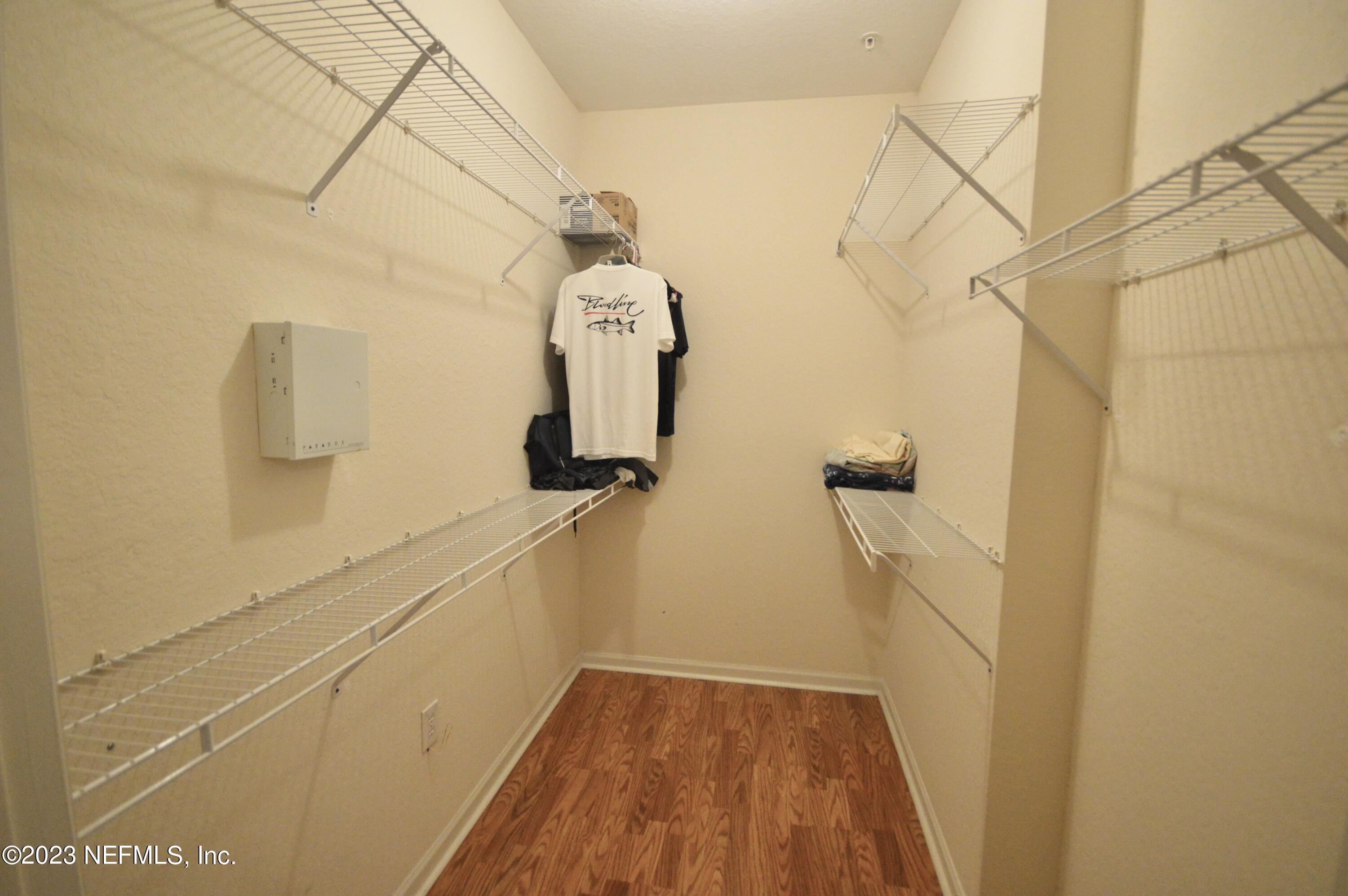 8539 GATE Parkway W, 1416