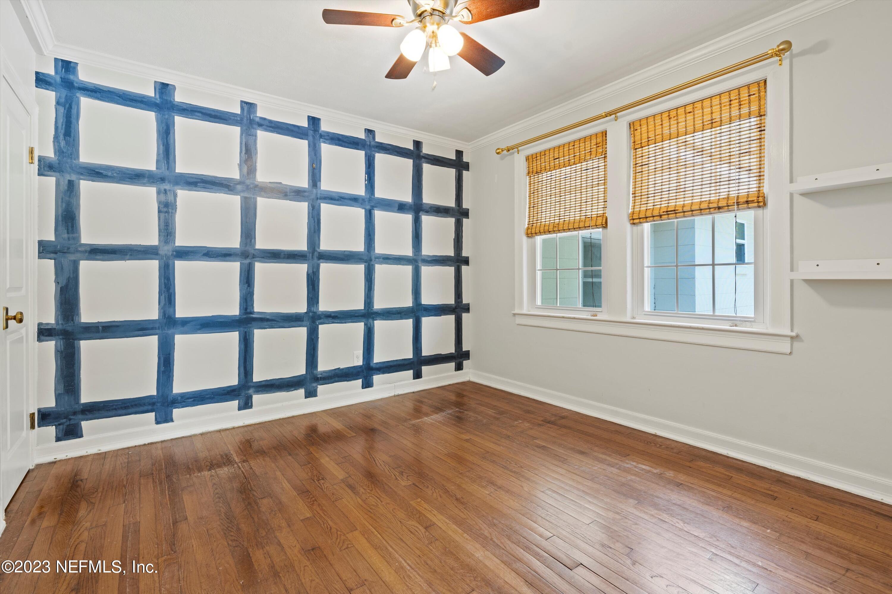 1246 HOLMESDALE Road