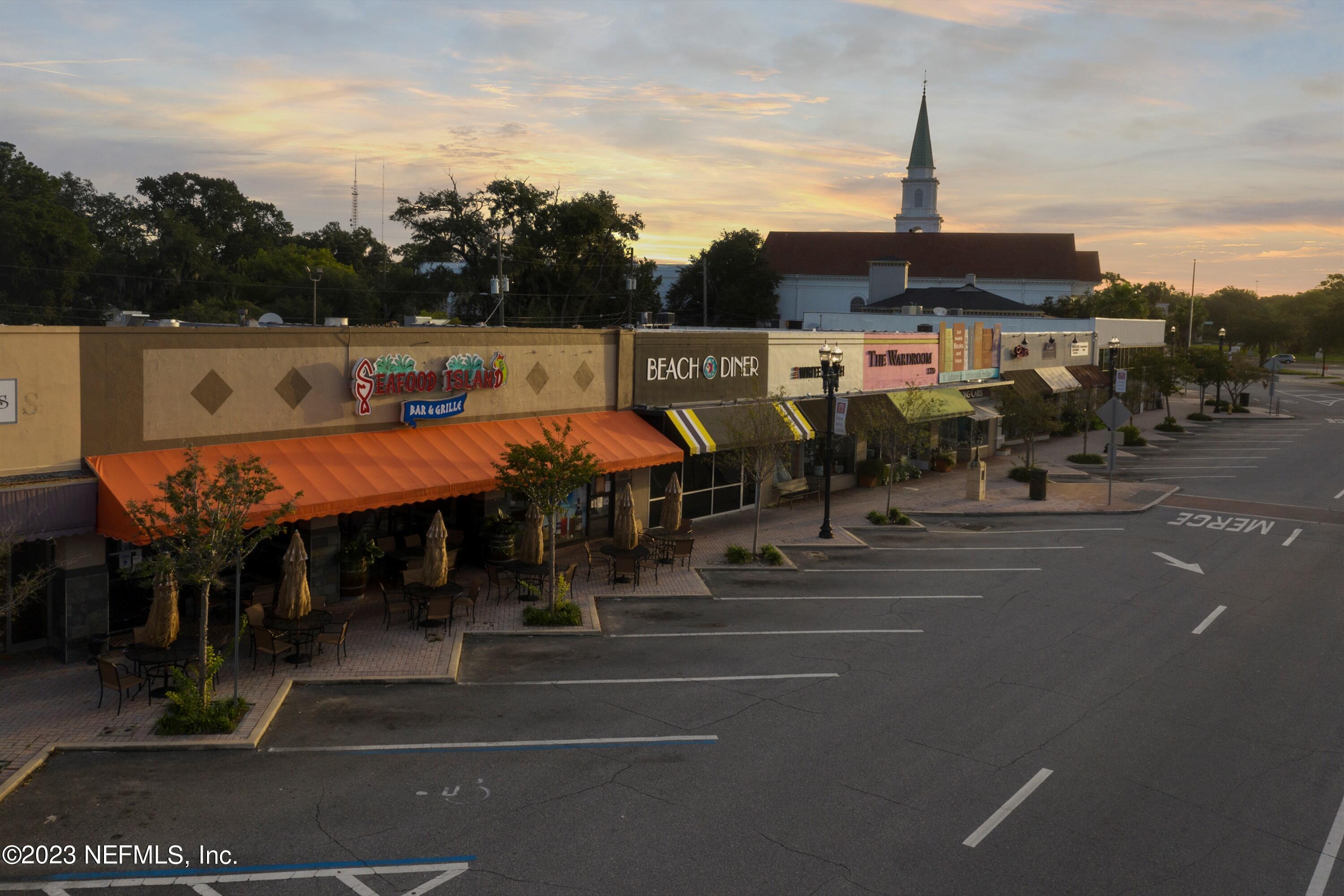 1246 HOLMESDALE Road