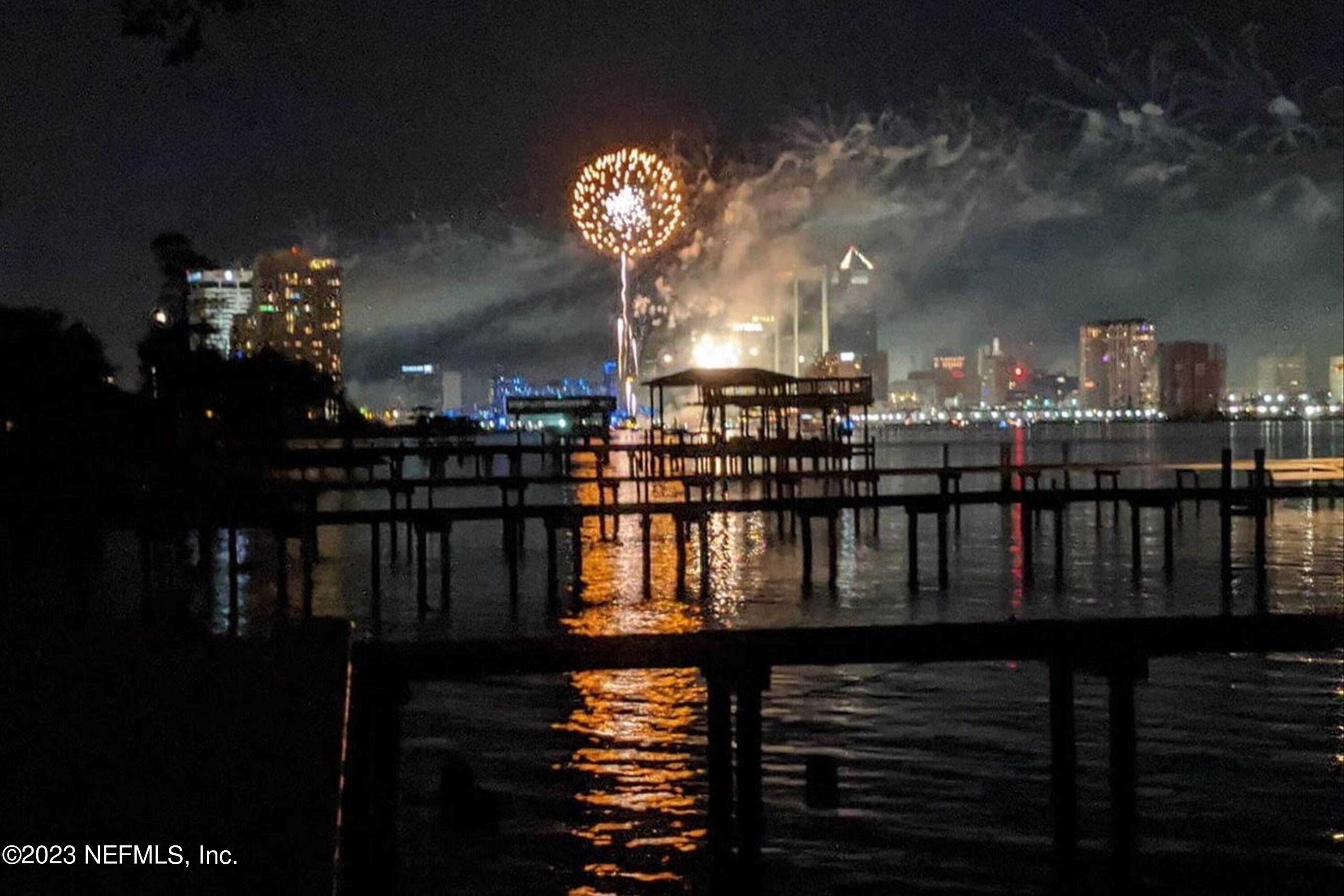 1246 HOLMESDALE Road