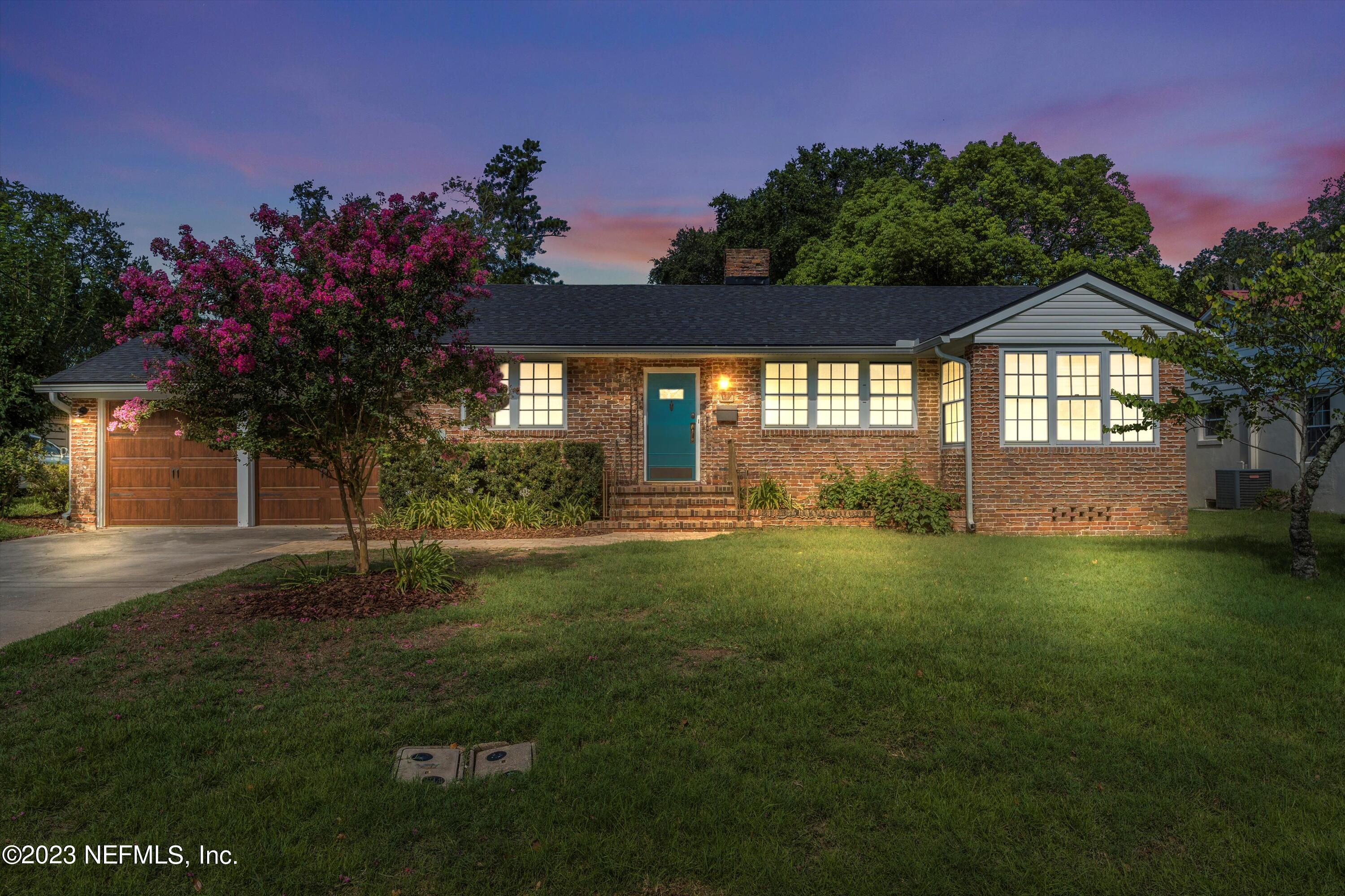 1246 HOLMESDALE Road