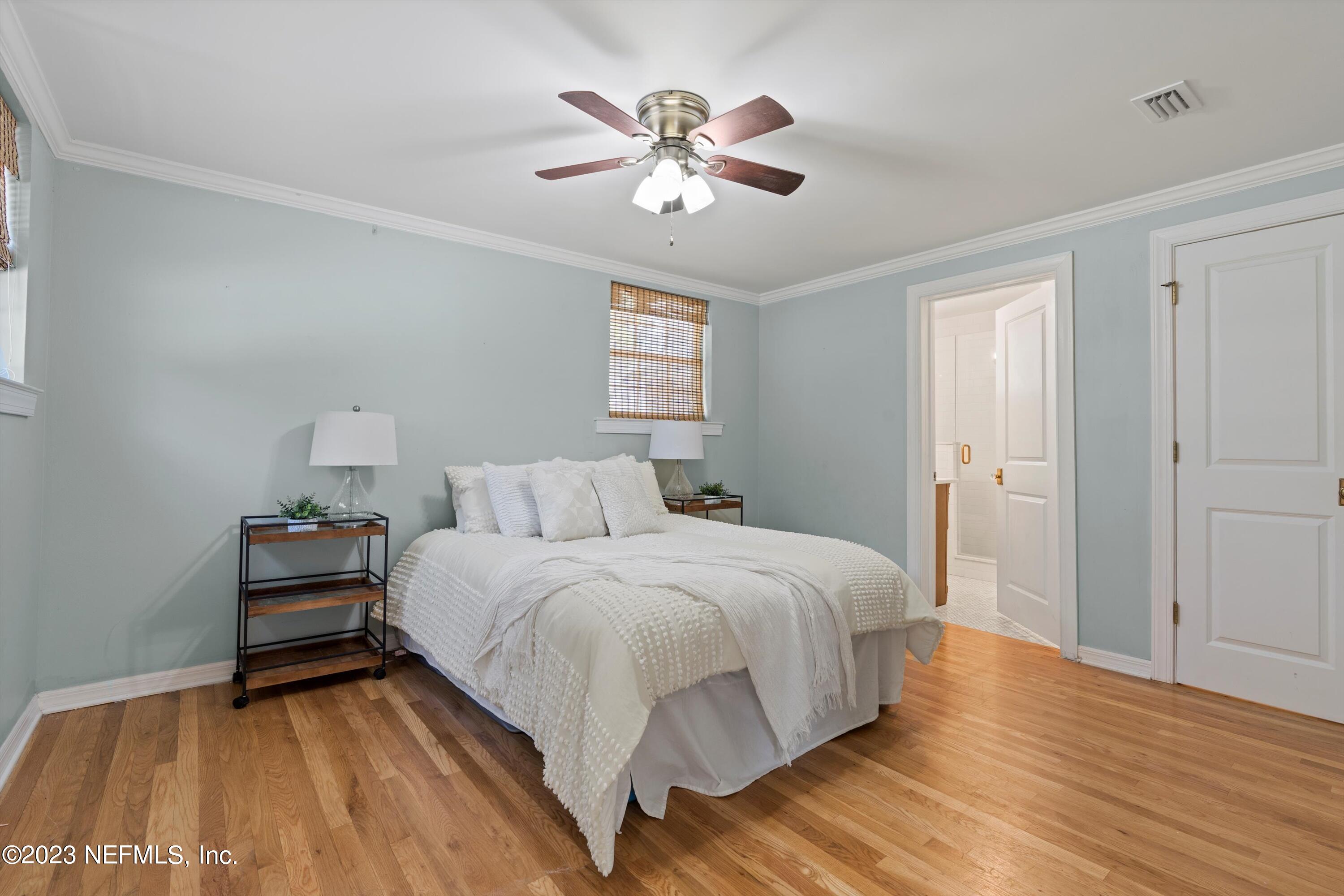 1246 HOLMESDALE Road