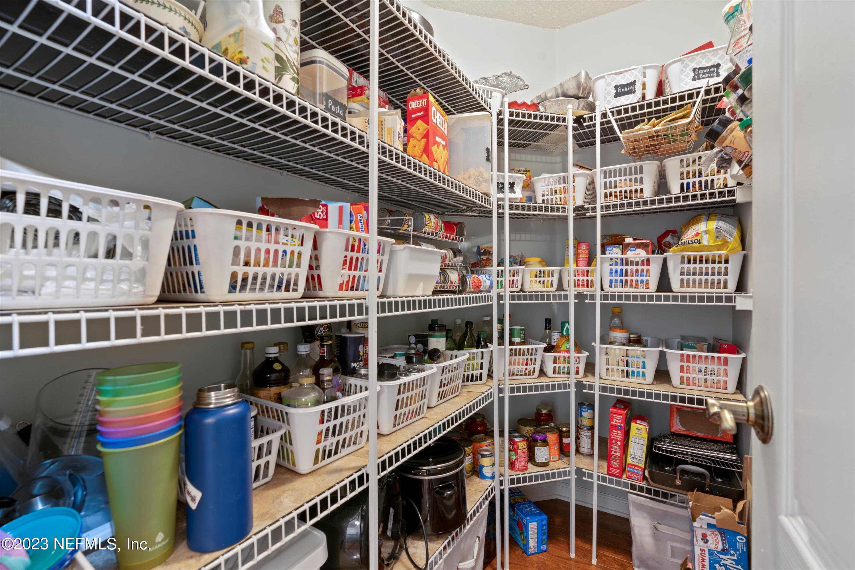 2506 COUNTRY SIDE Drive