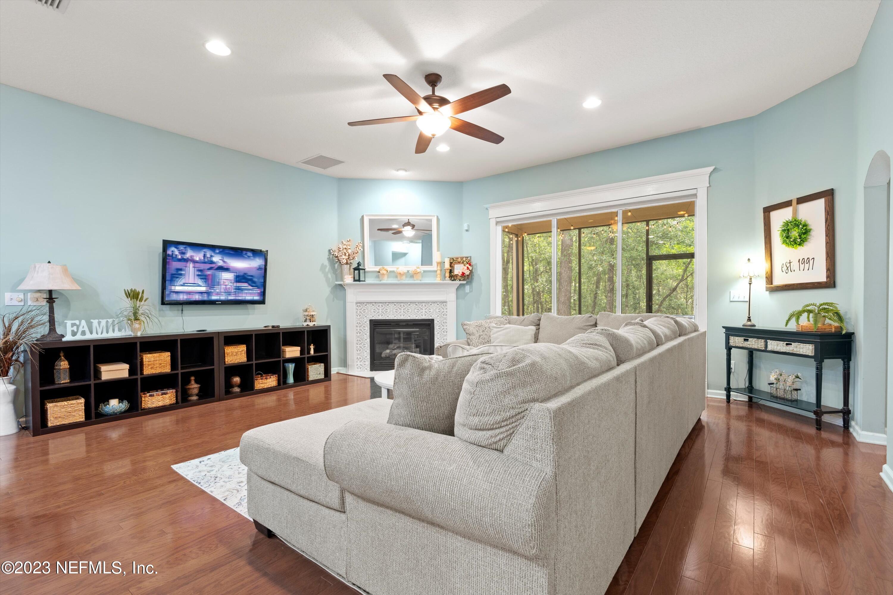 2506 COUNTRY SIDE Drive