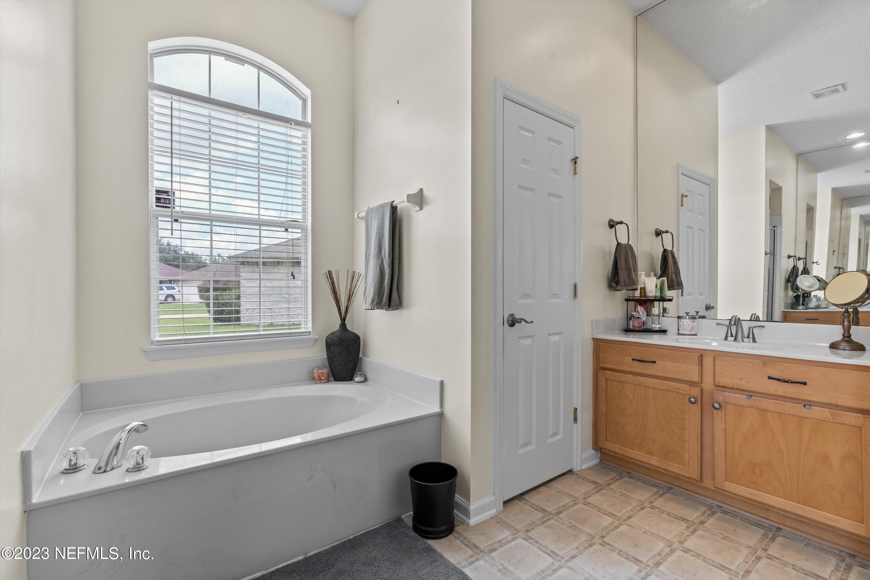 5320 KNIGHTSGATE Court