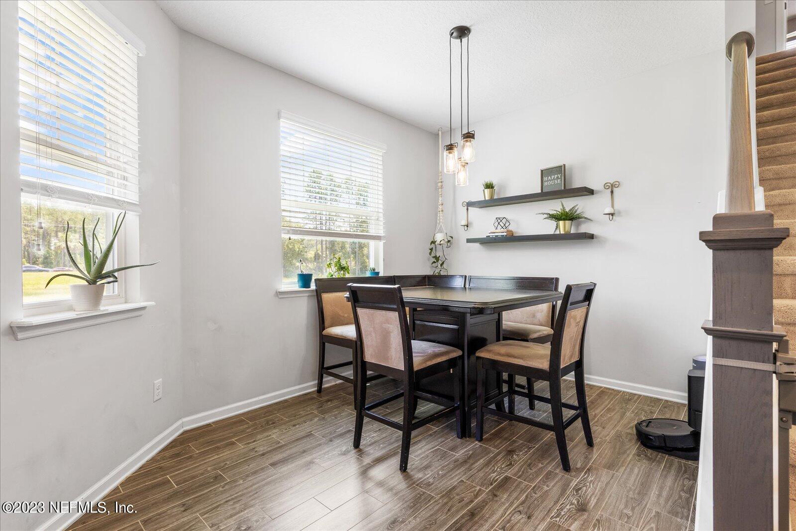 445 RICHMOND Drive, St. Johns