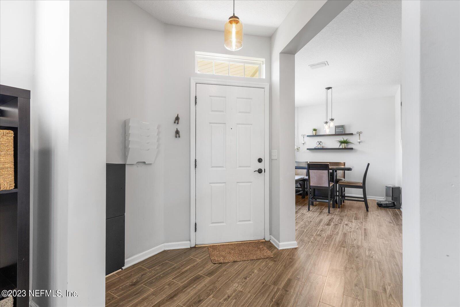 445 RICHMOND Drive, St. Johns