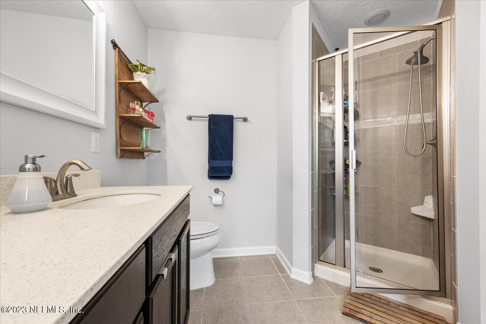 445 RICHMOND Drive, St. Johns