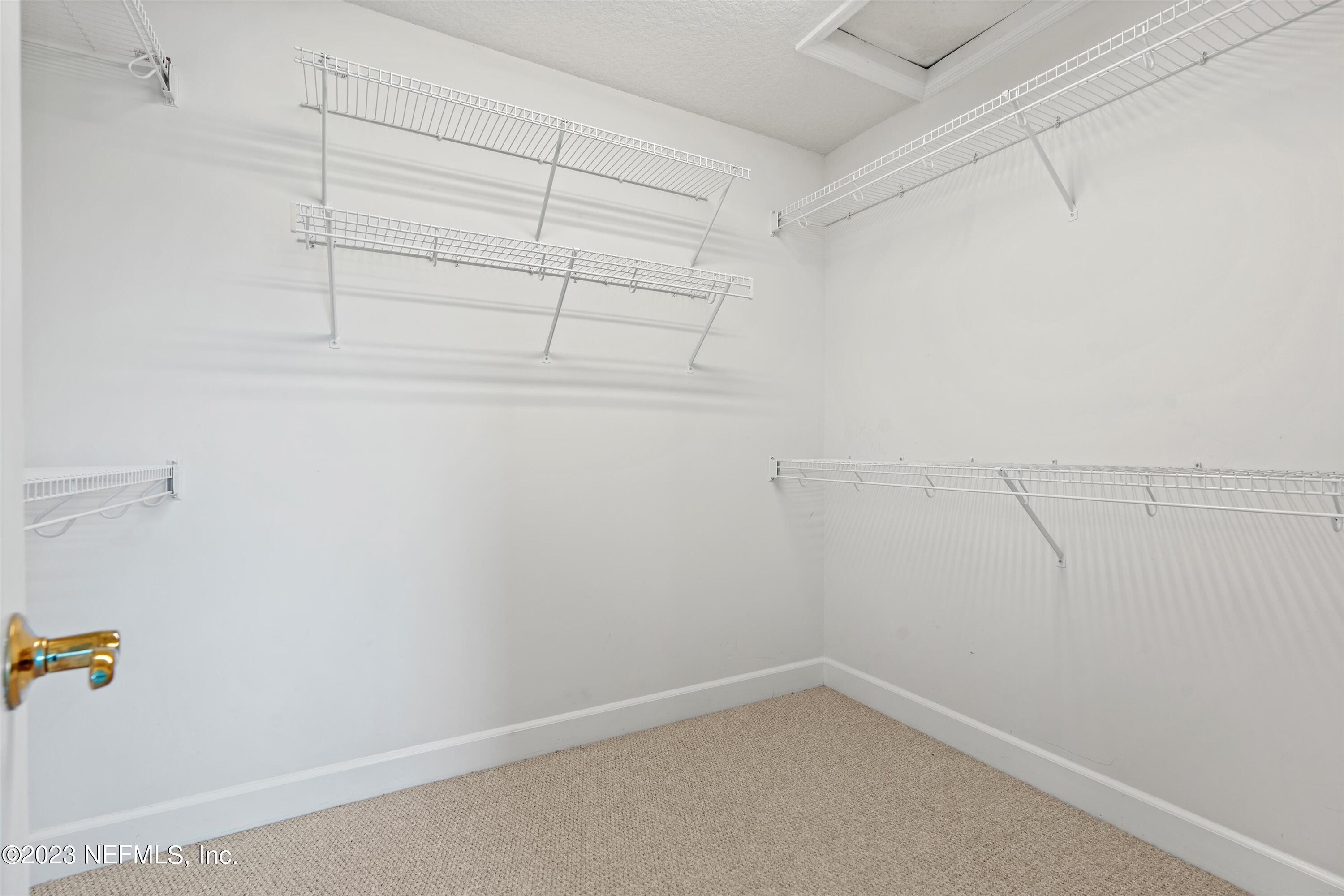 7610 SENTRY OAK Circle