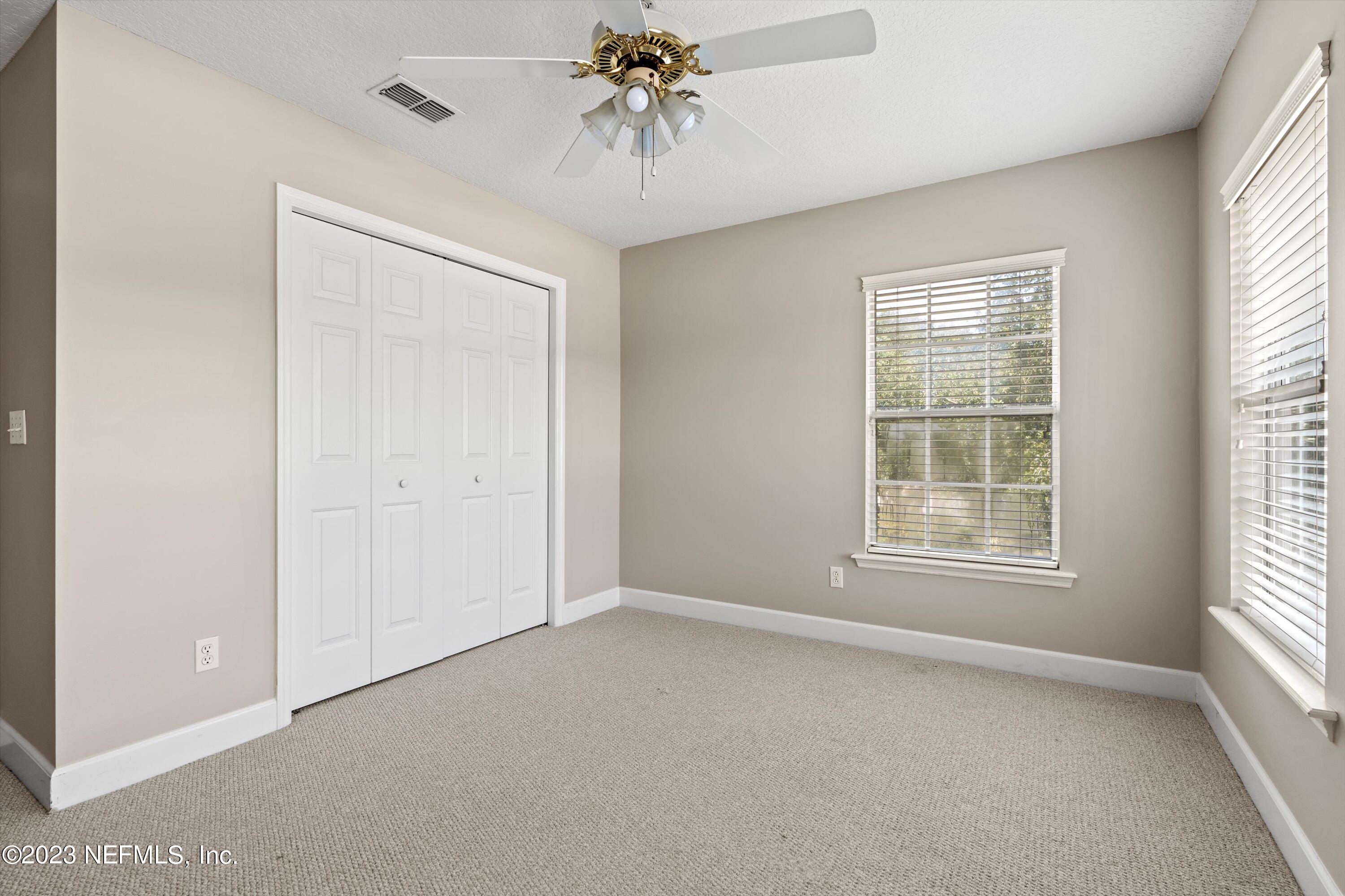 7610 SENTRY OAK Circle