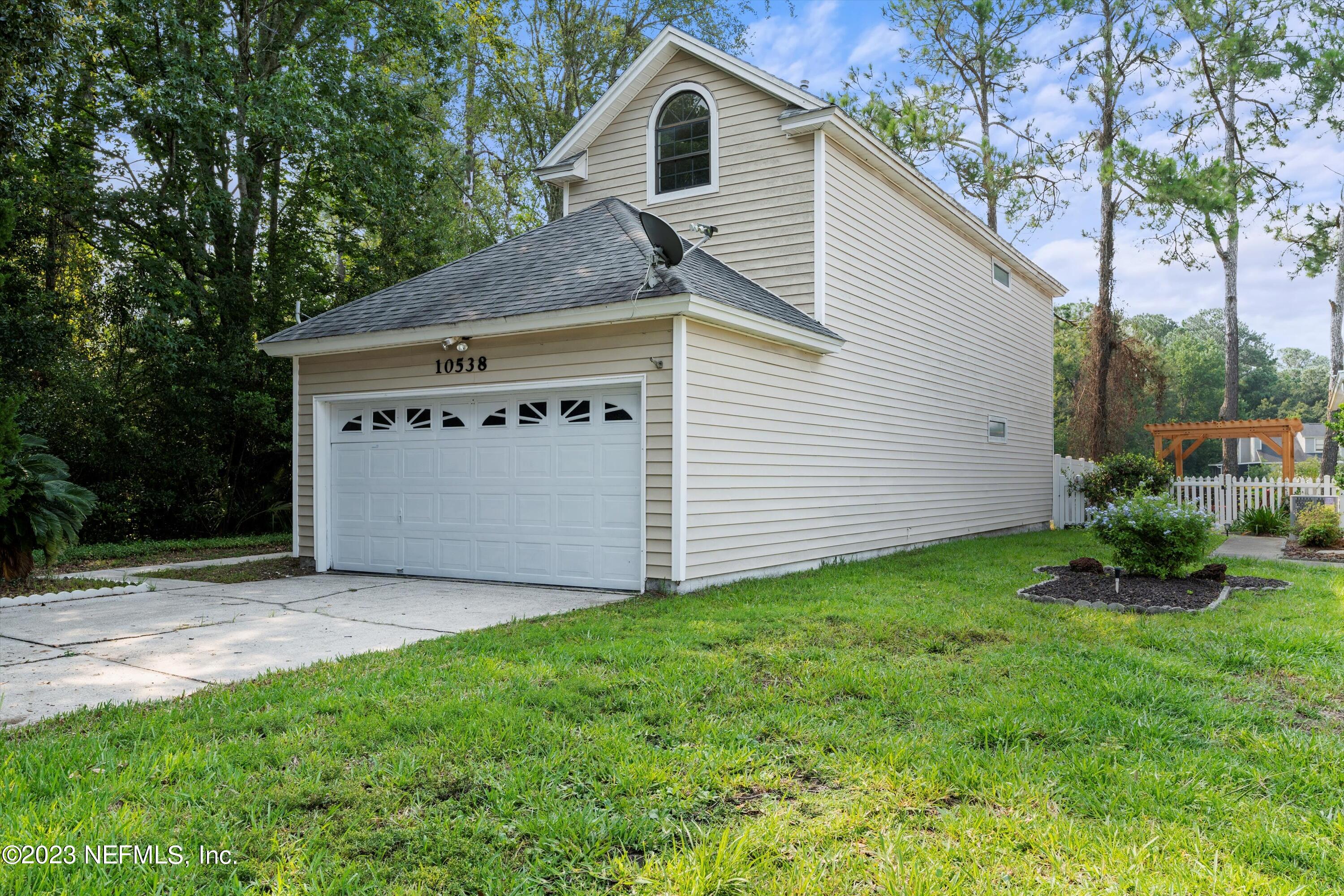 10538 BROOMSEDGE Court