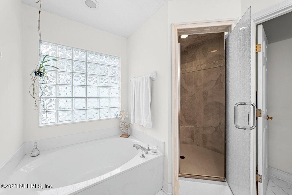 701 PUTTERS GREEN Way S