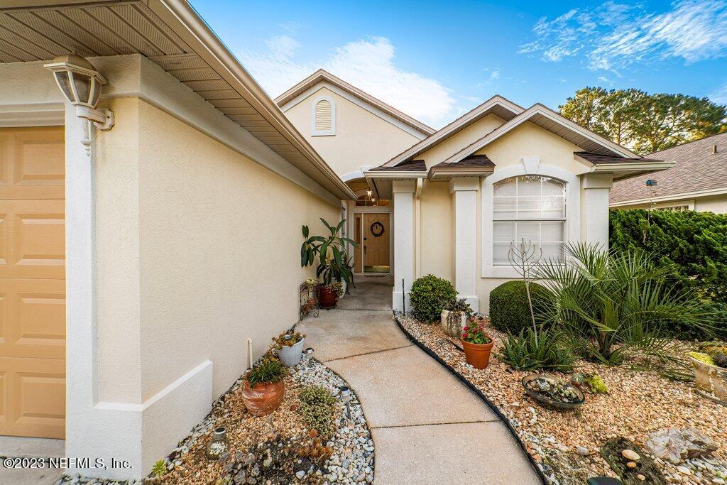 701 PUTTERS GREEN Way S