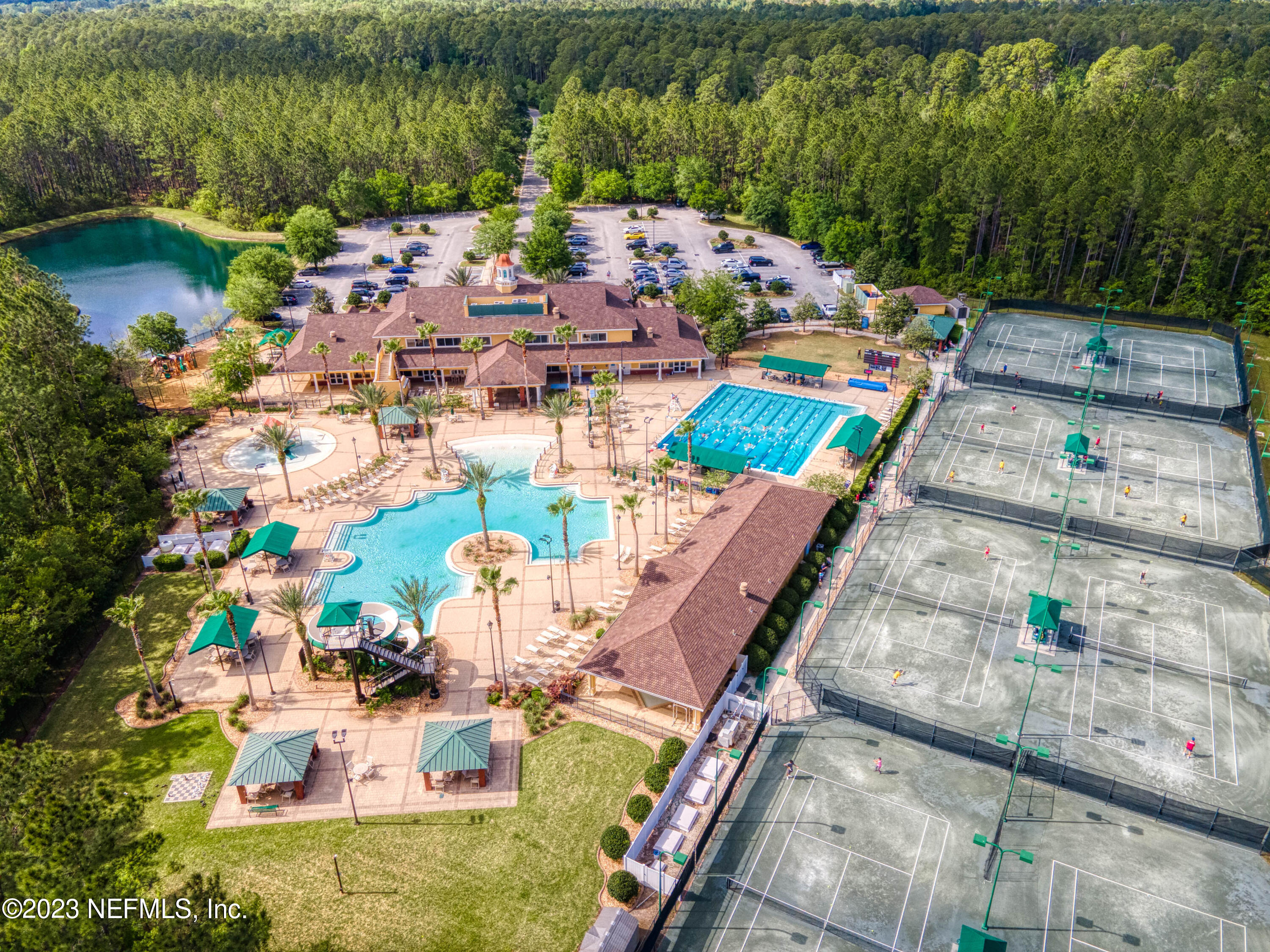 701 PUTTERS GREEN Way S