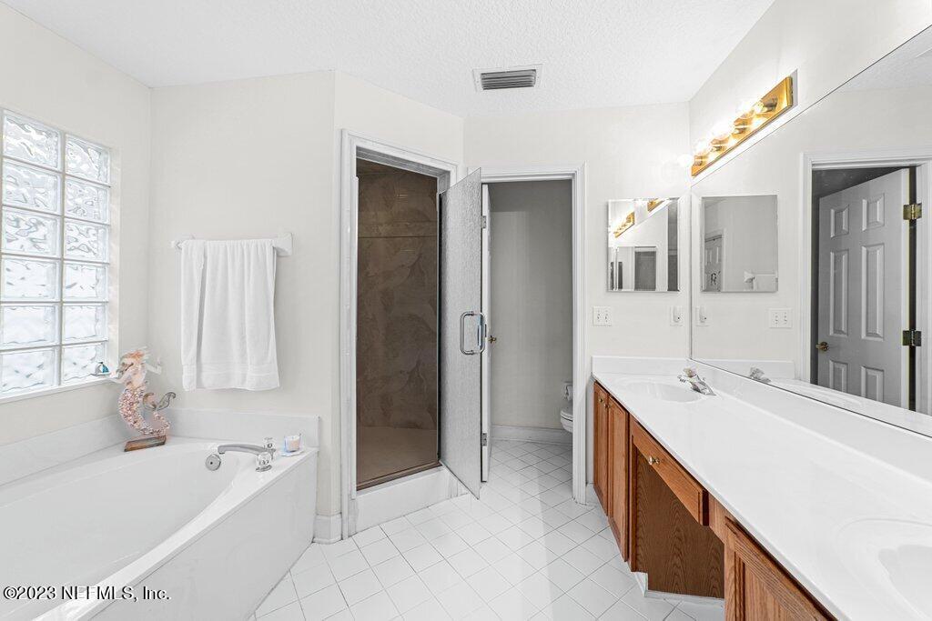 701 PUTTERS GREEN Way S