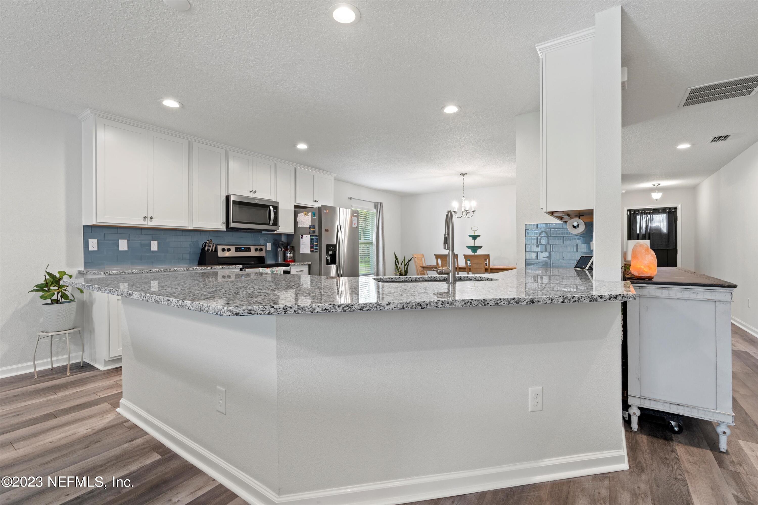 12138 BIARRITZ Street