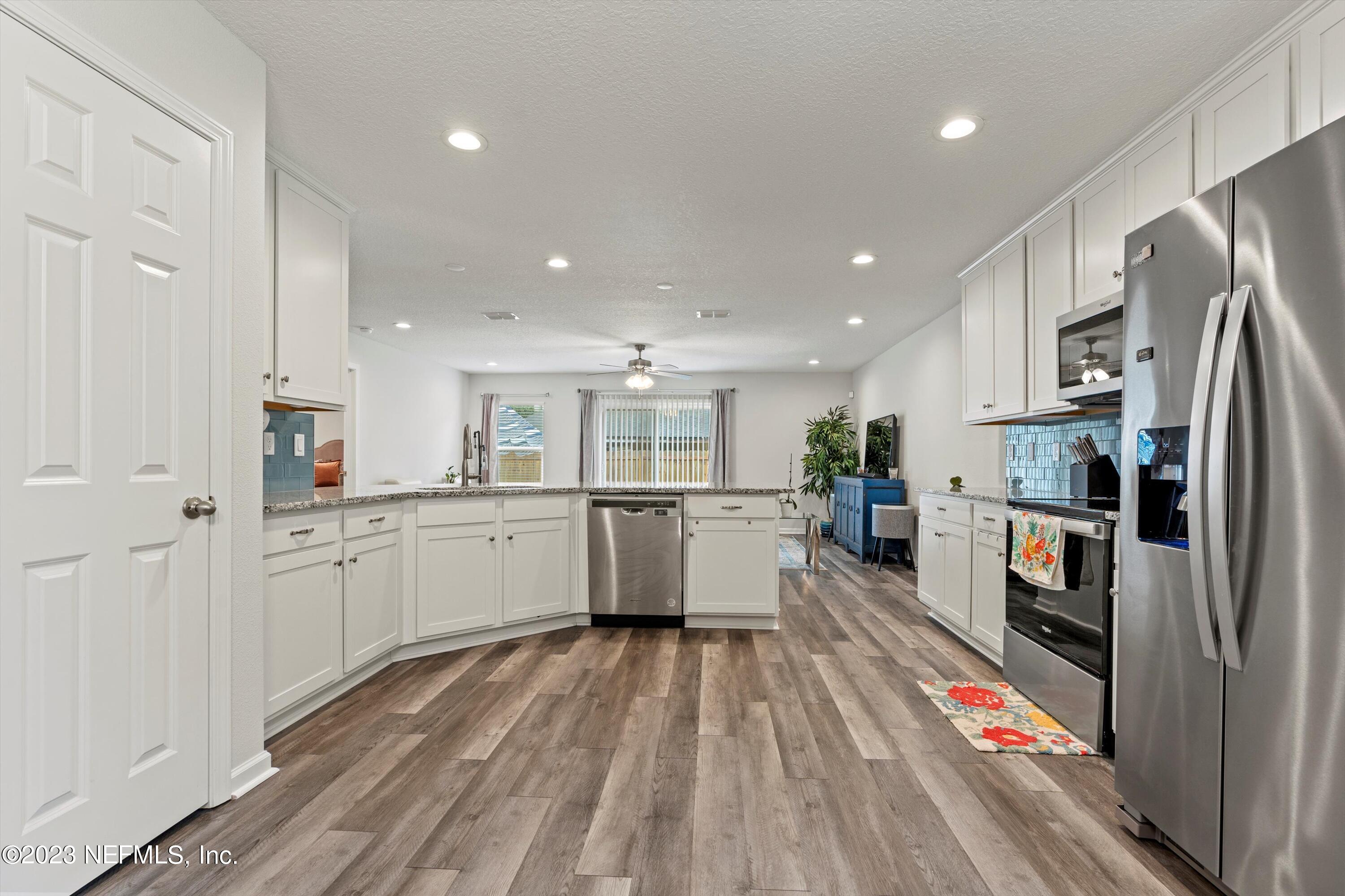 12138 BIARRITZ Street