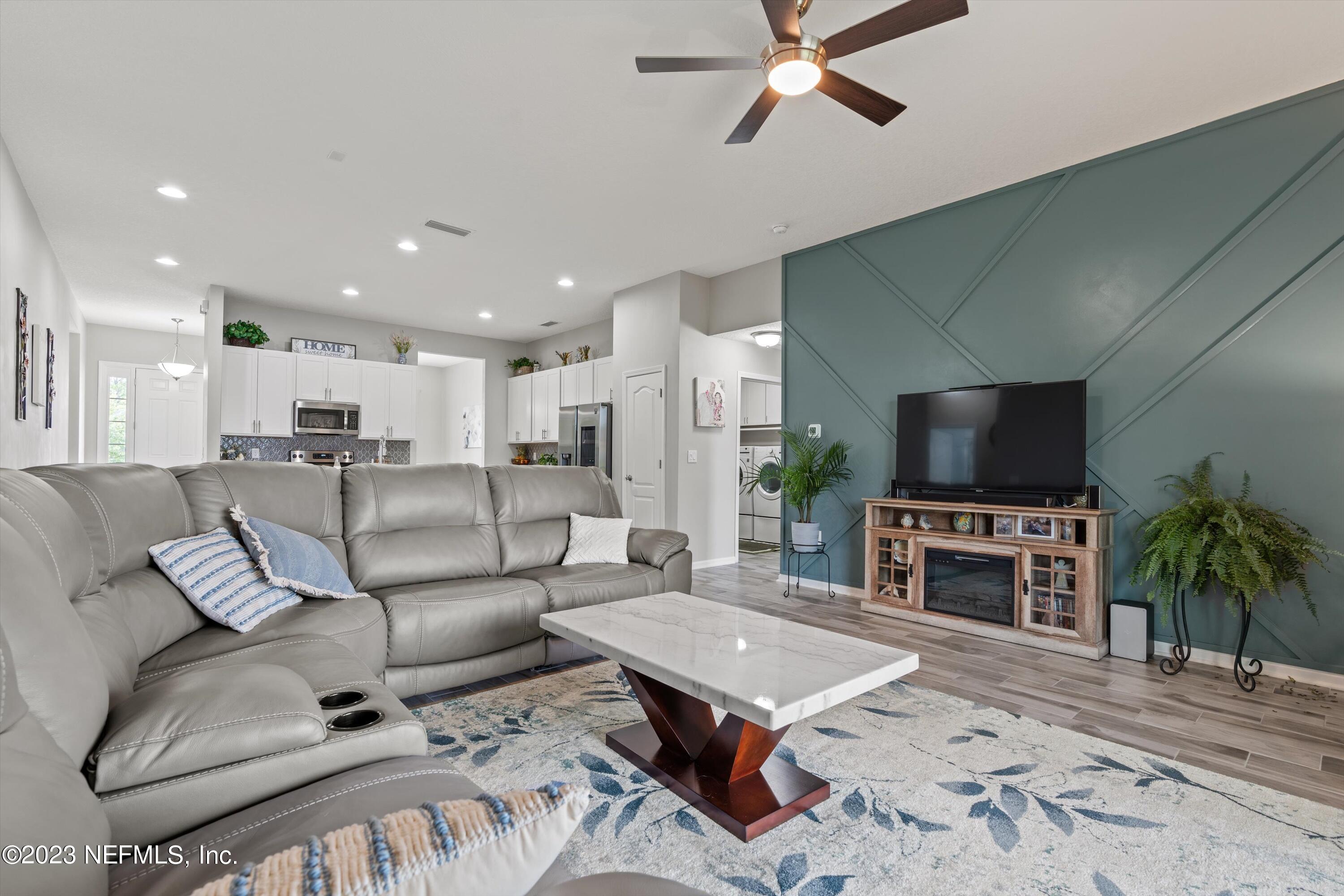 1668 LEWIS LAKE Lane