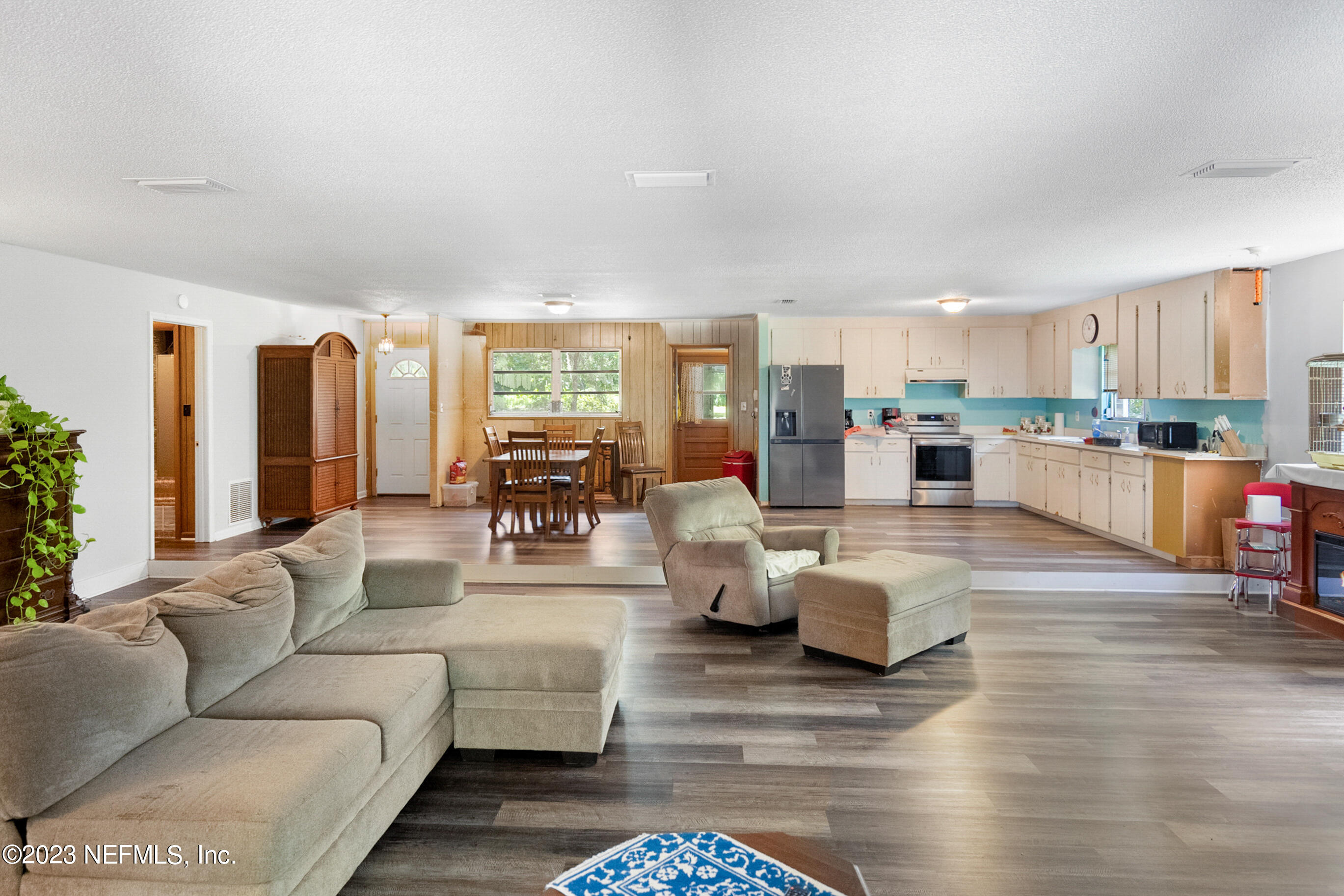 7006 BRIGHTWATER Drive