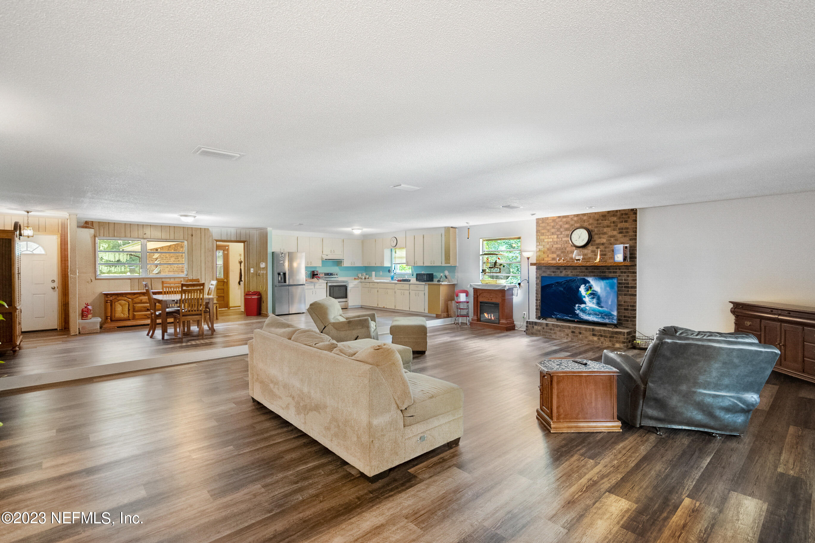 7006 BRIGHTWATER Drive