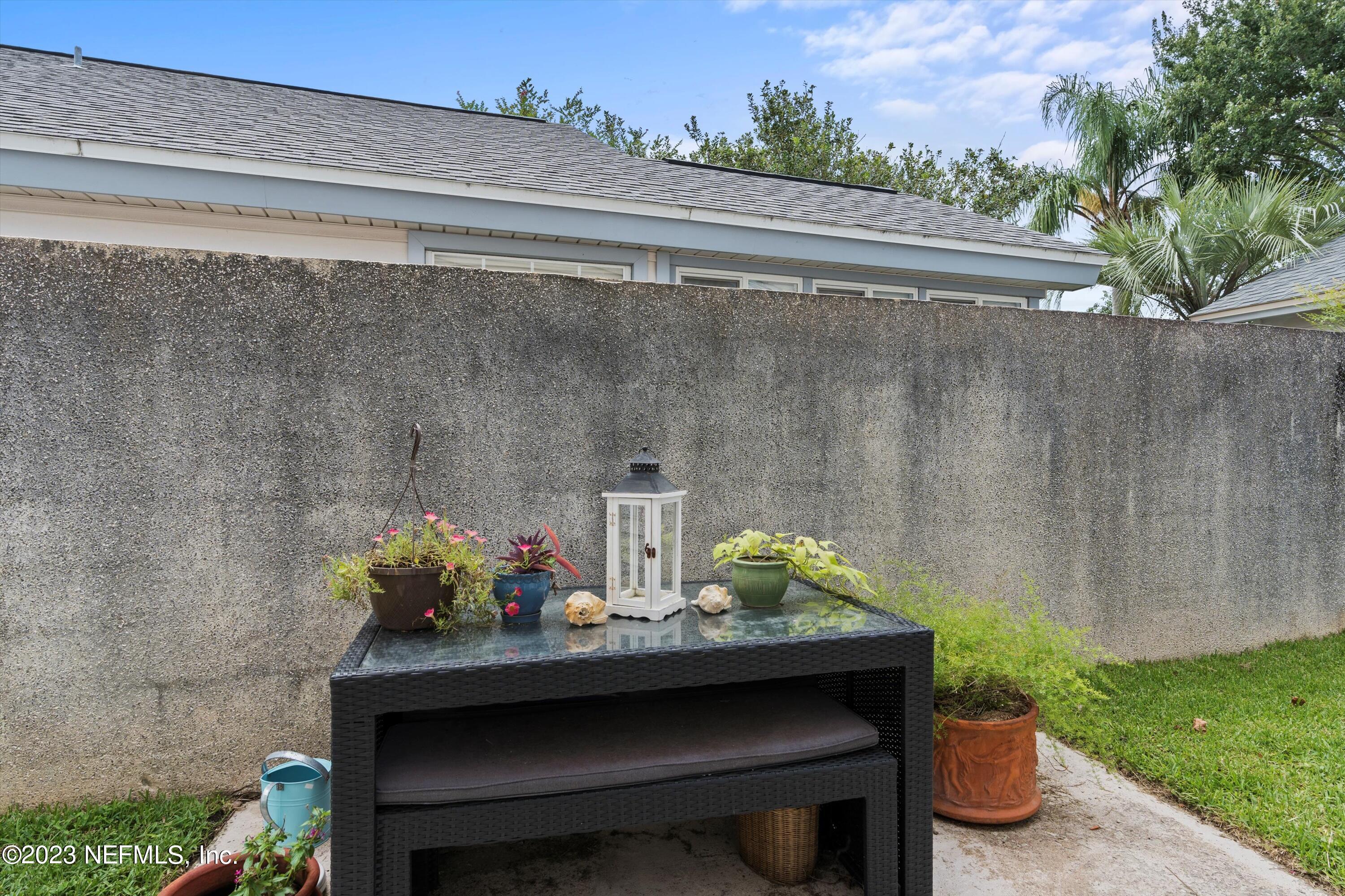 102 ST EMILION Court