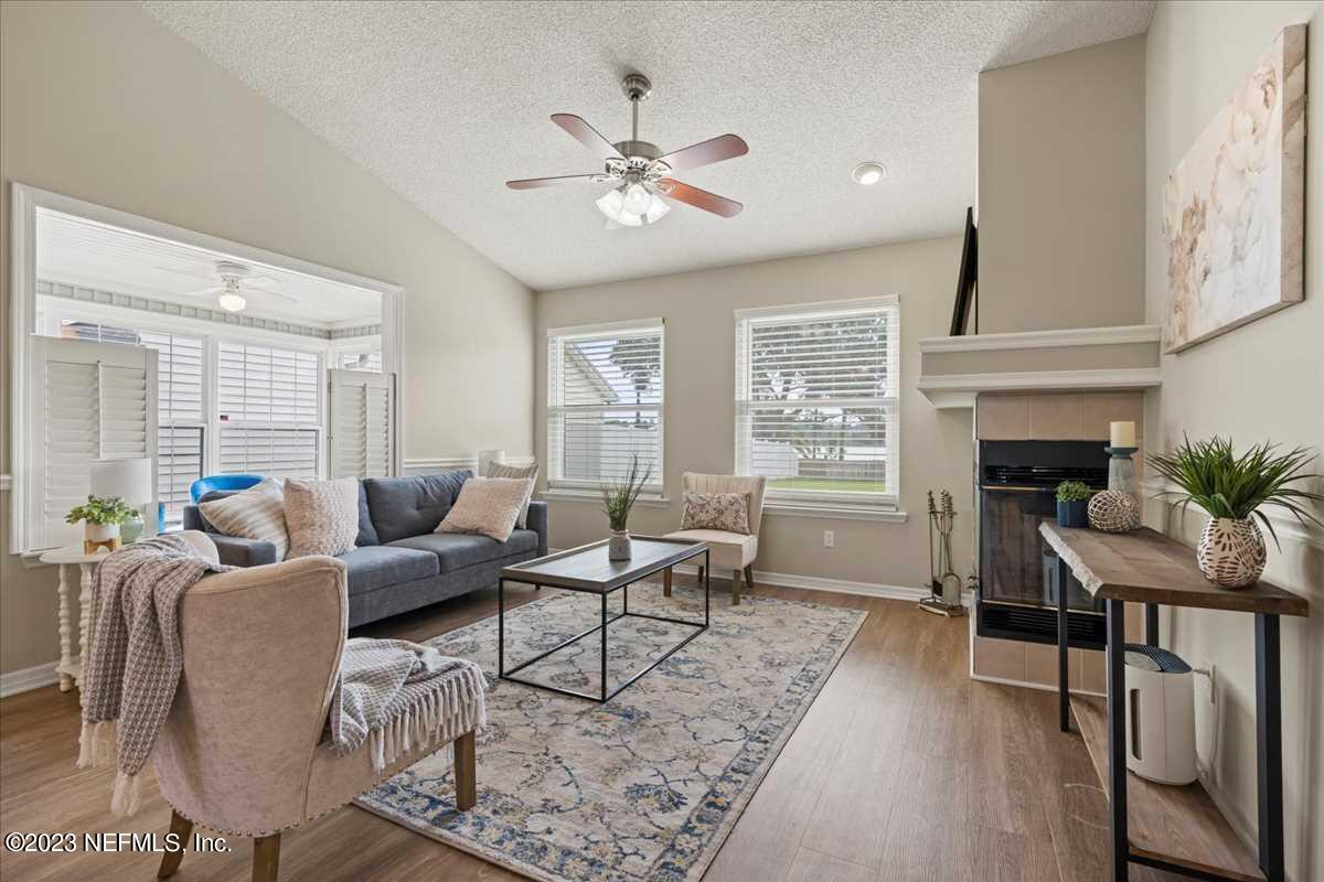 315 LAKE BLUFF Court