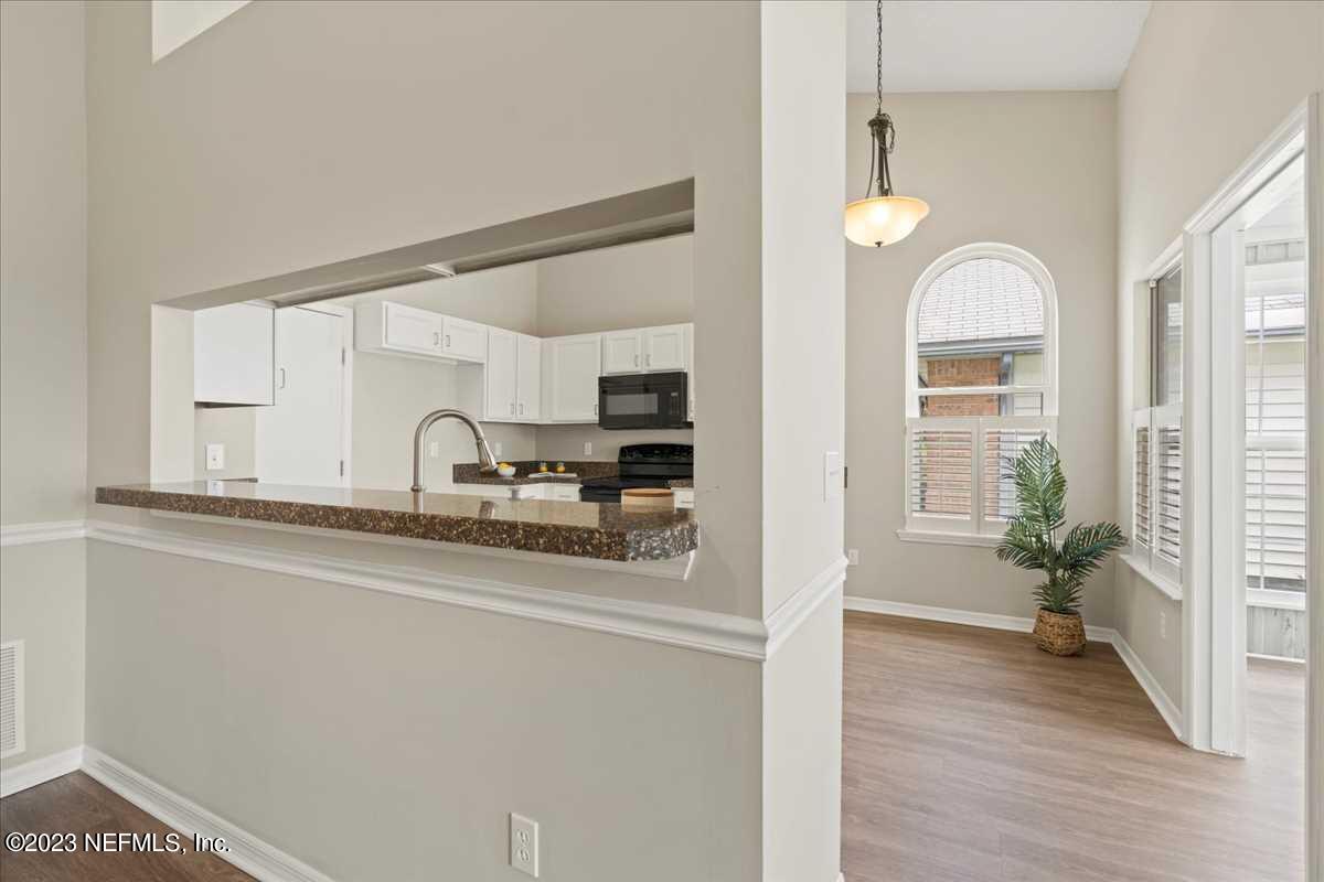 315 LAKE BLUFF Court