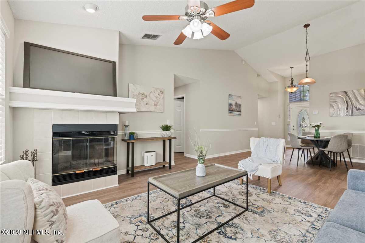 315 LAKE BLUFF Court