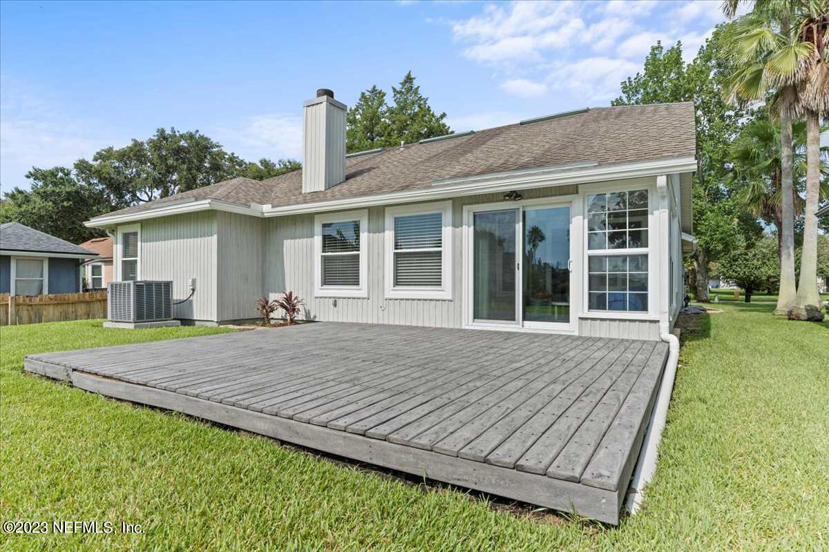 315 LAKE BLUFF Court