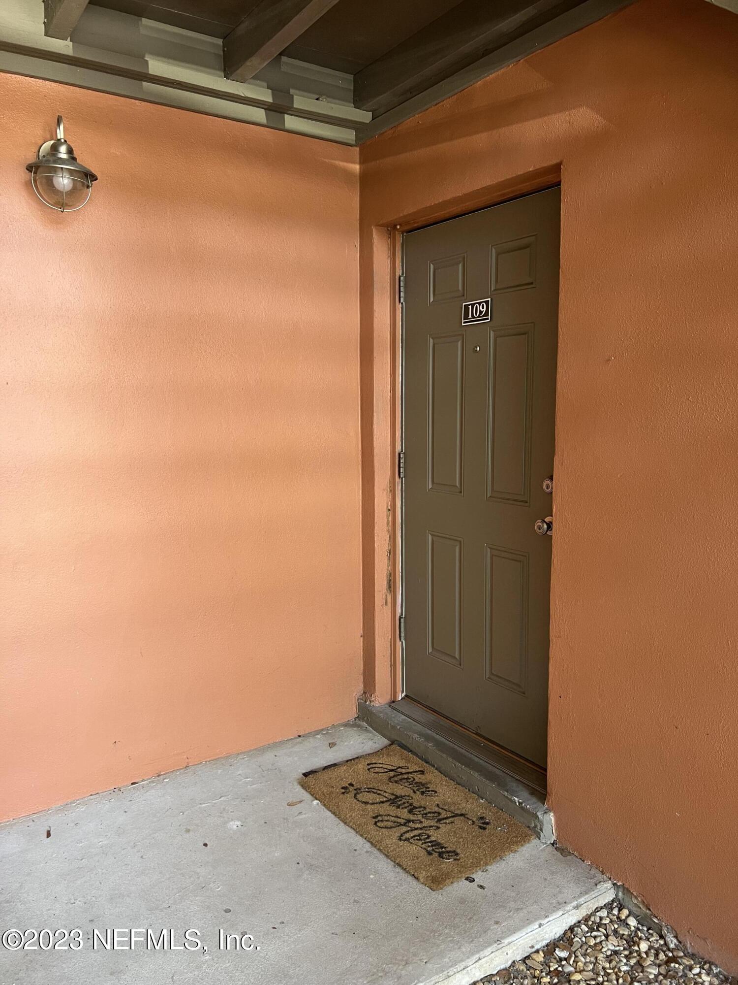 1800 PARK Avenue, 109