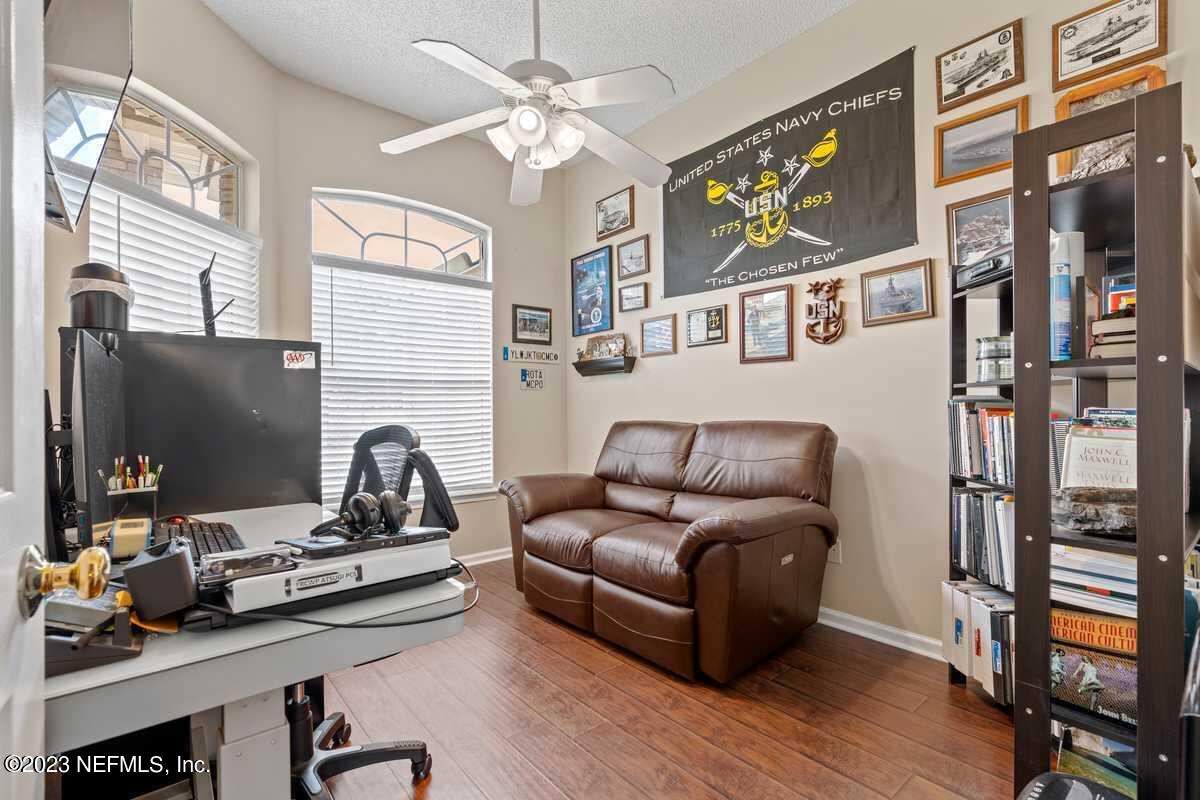 2143 WILLESDON Drive E