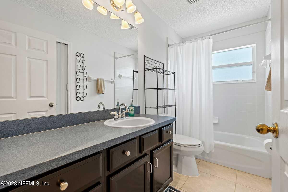 2143 WILLESDON Drive E