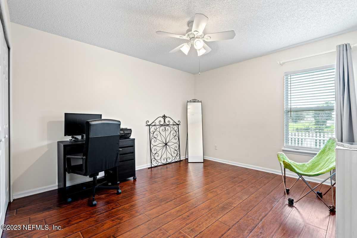 2143 WILLESDON Drive E