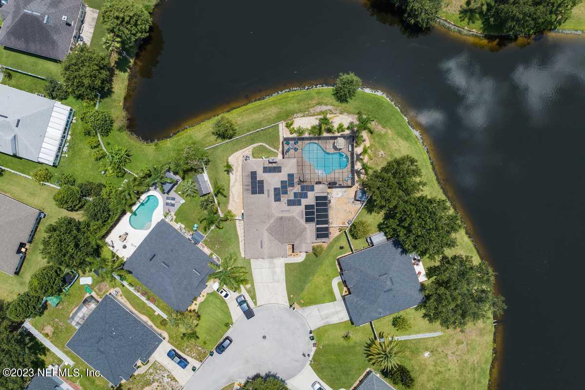 2143 WILLESDON Drive E