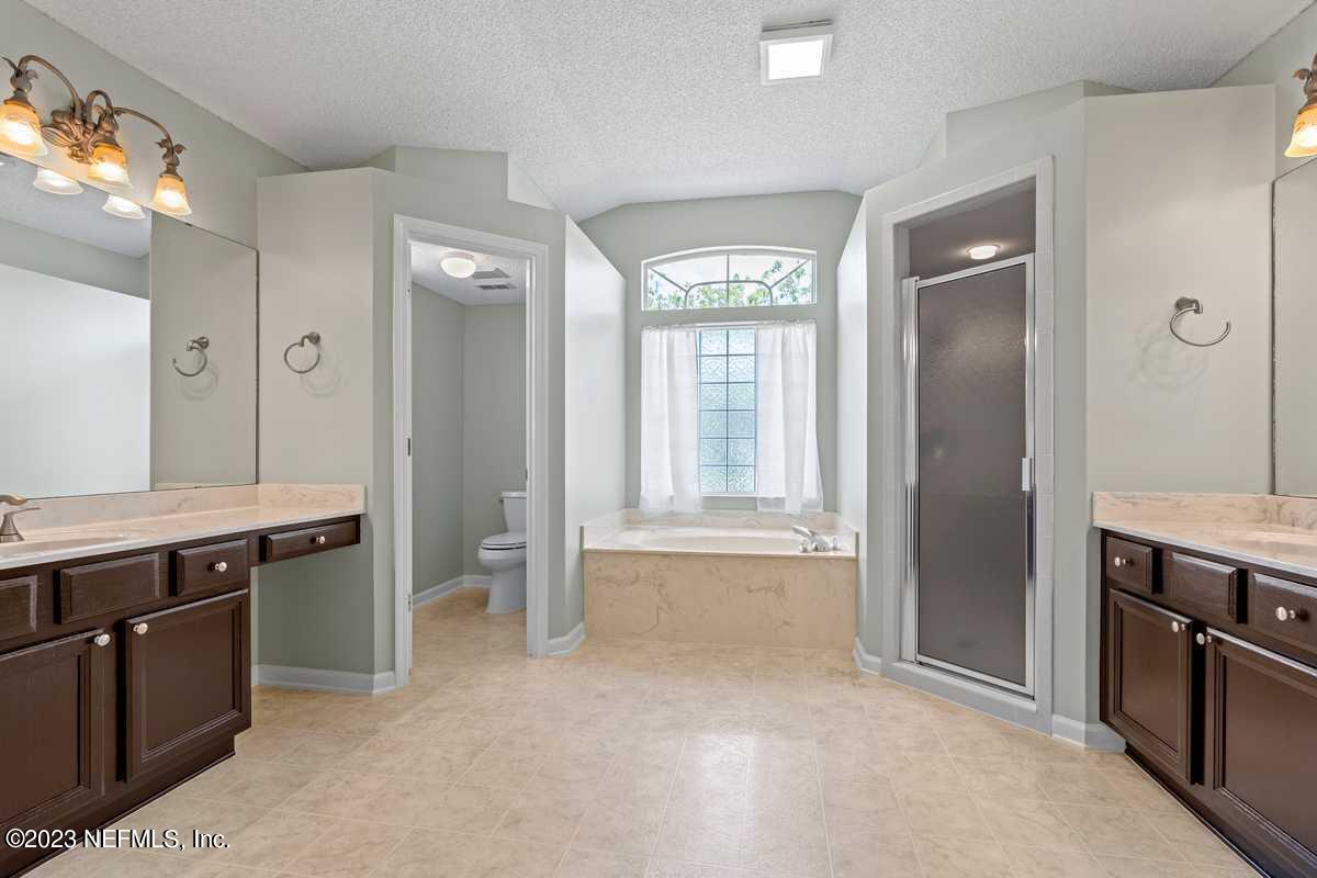 2143 WILLESDON Drive E