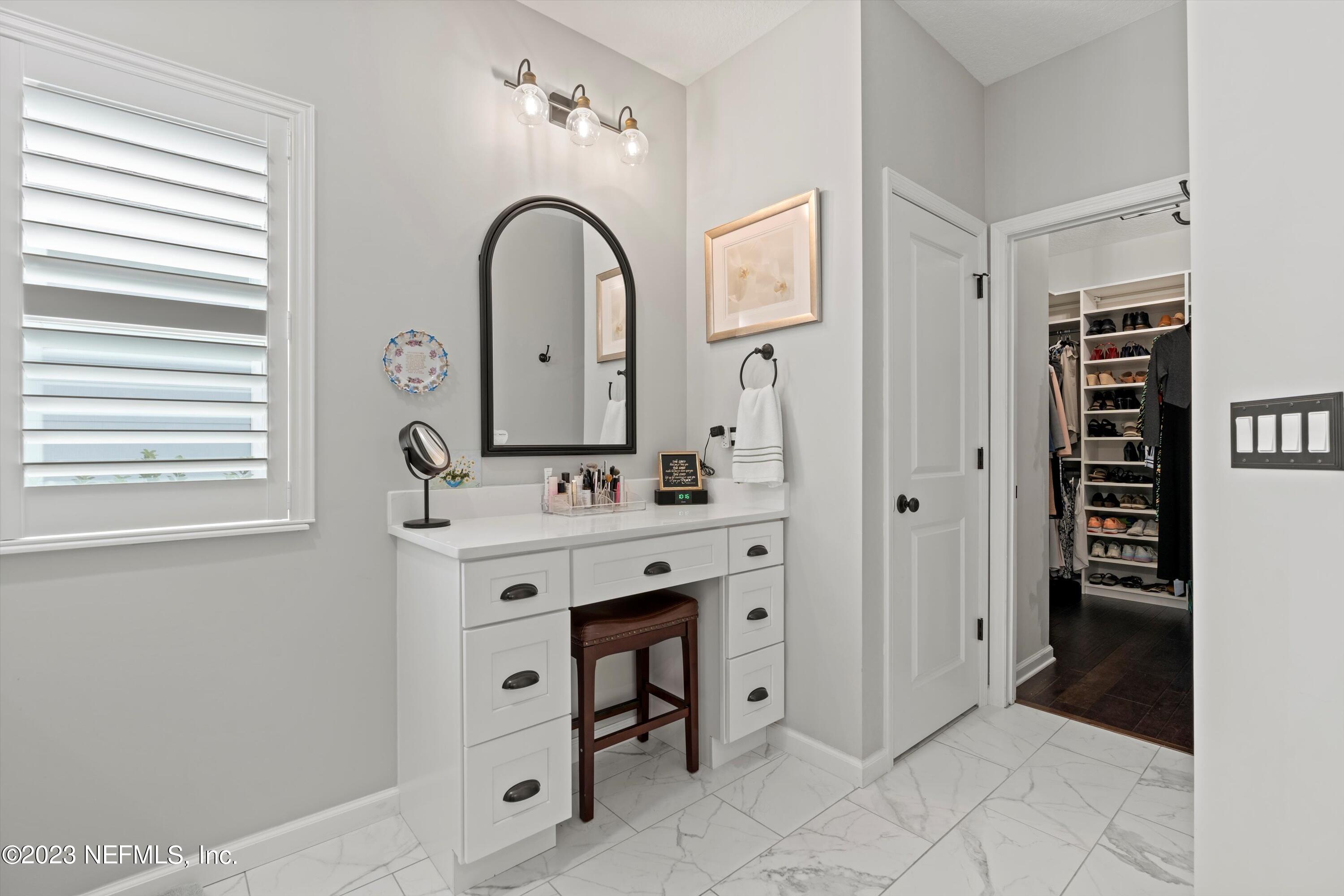 78713 GOLDFINCH Lane