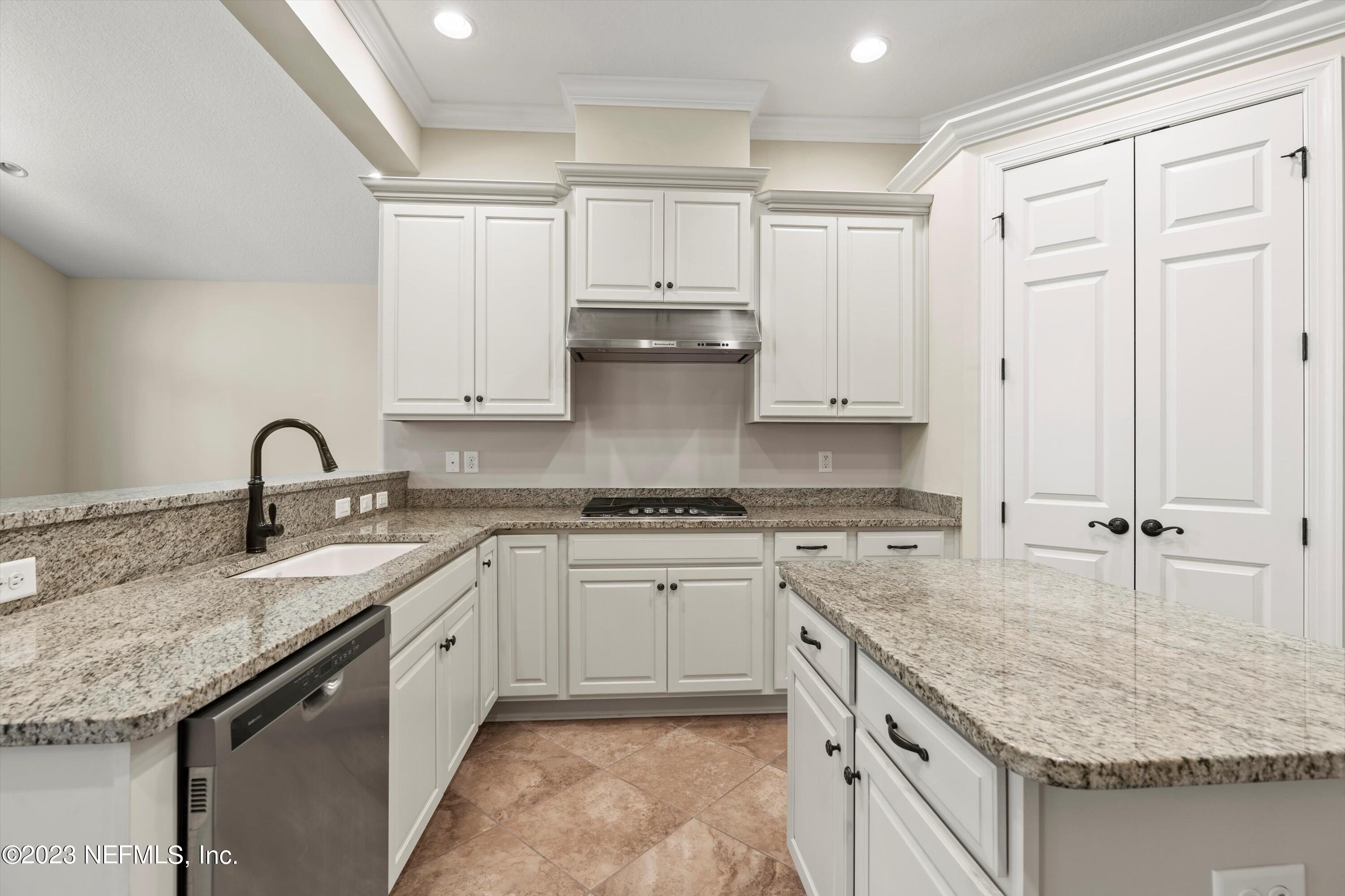 417 PORTSMOUTH BAY Avenue