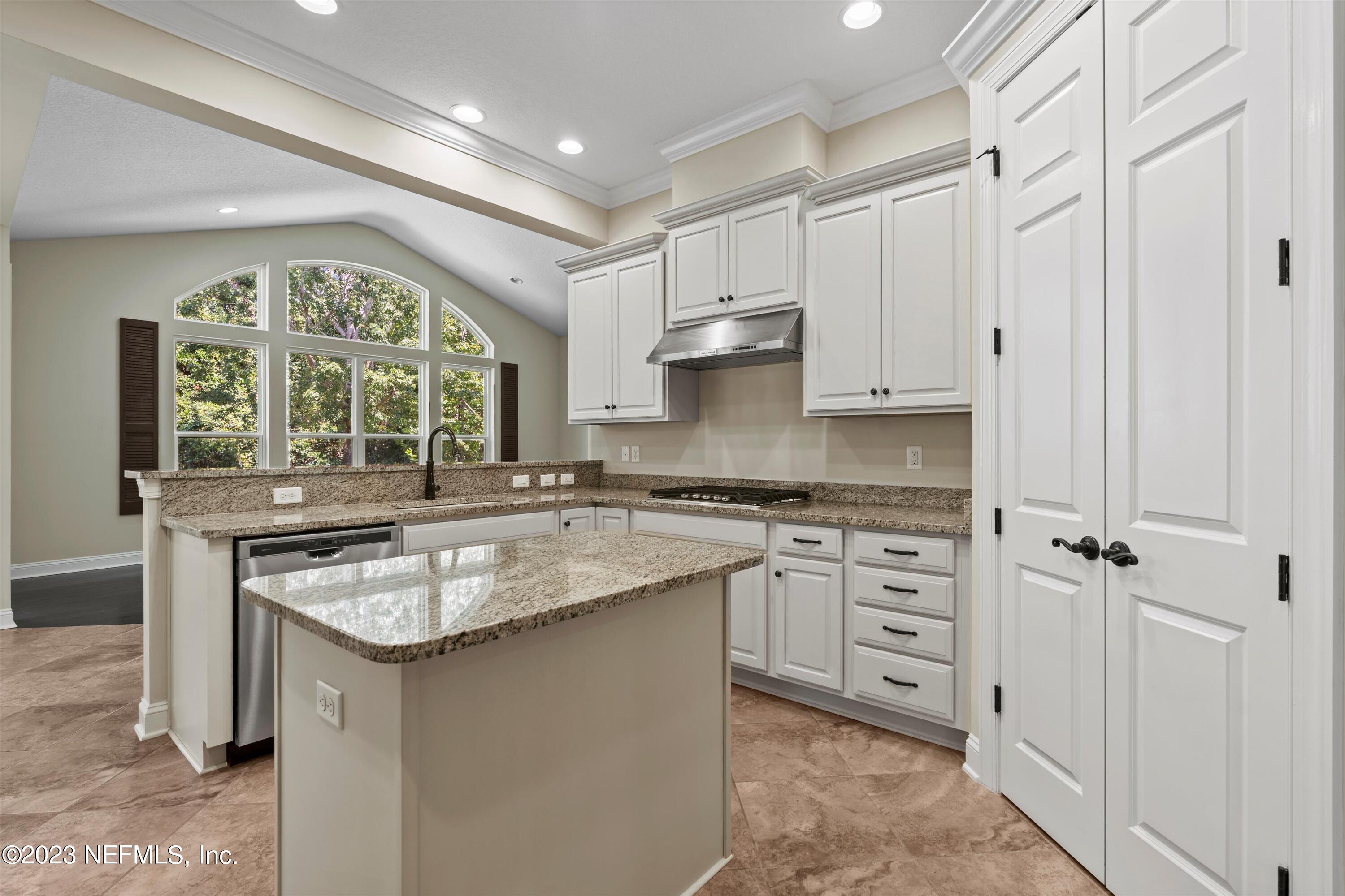 417 PORTSMOUTH BAY Avenue