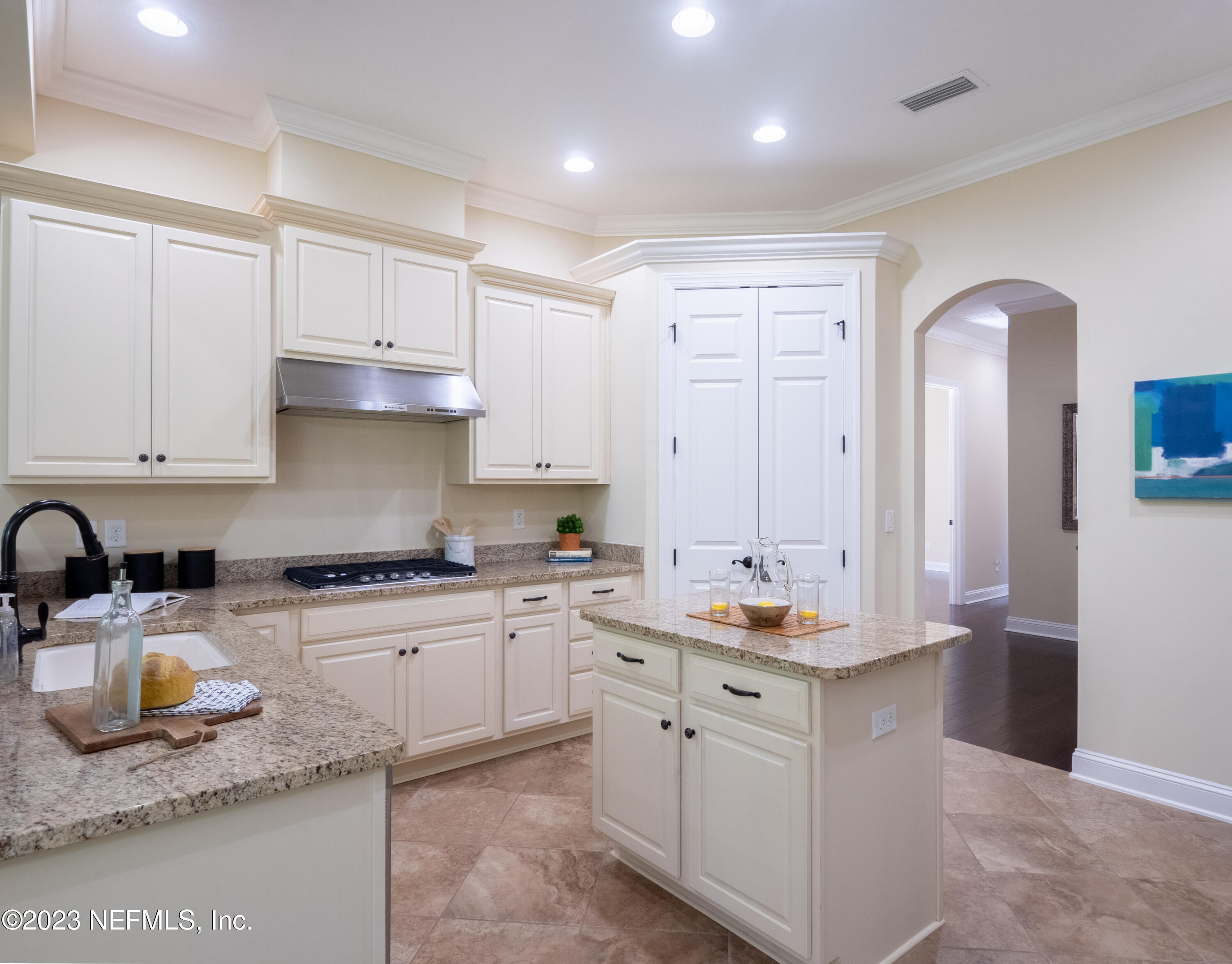 417 PORTSMOUTH BAY Avenue