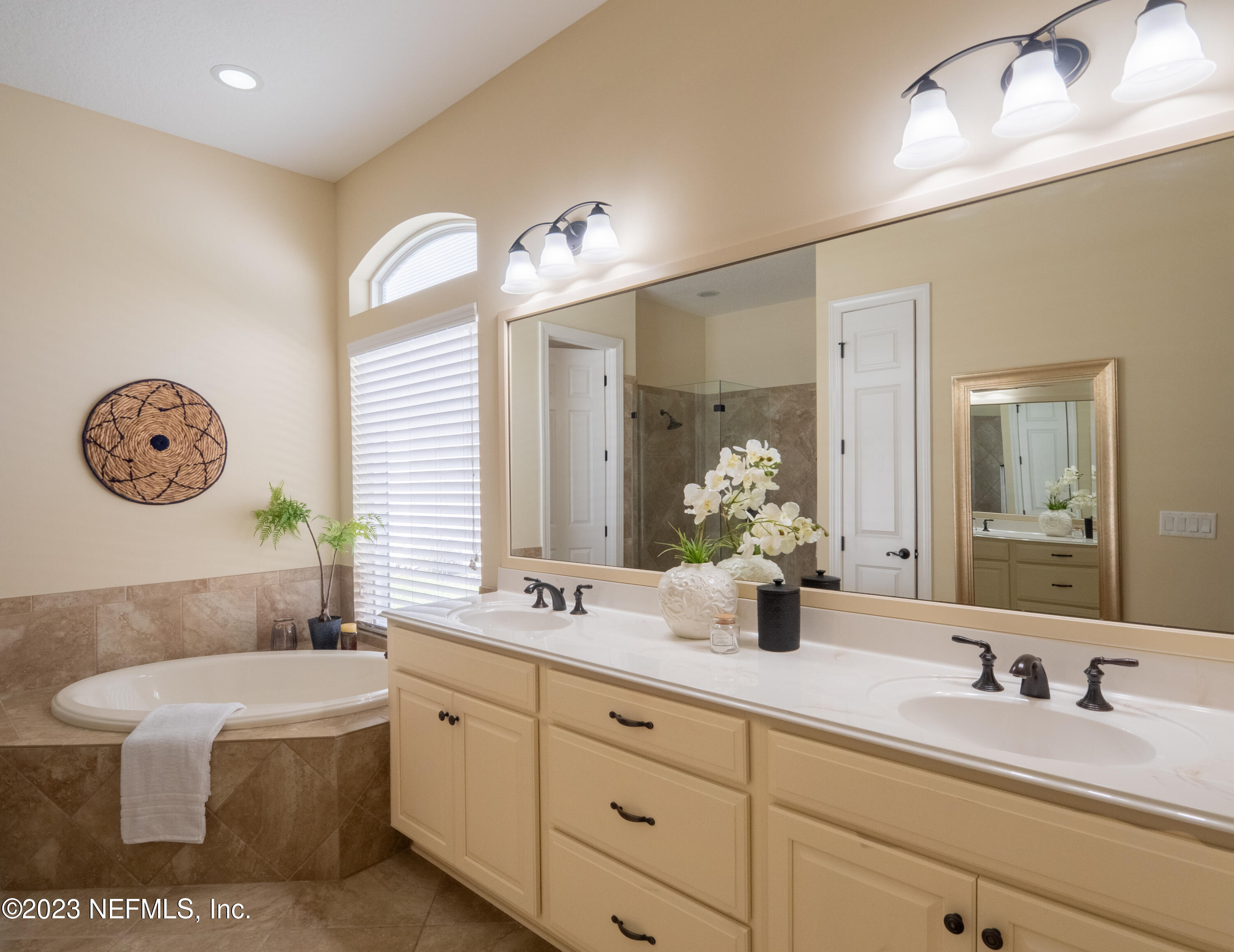 417 PORTSMOUTH BAY Avenue