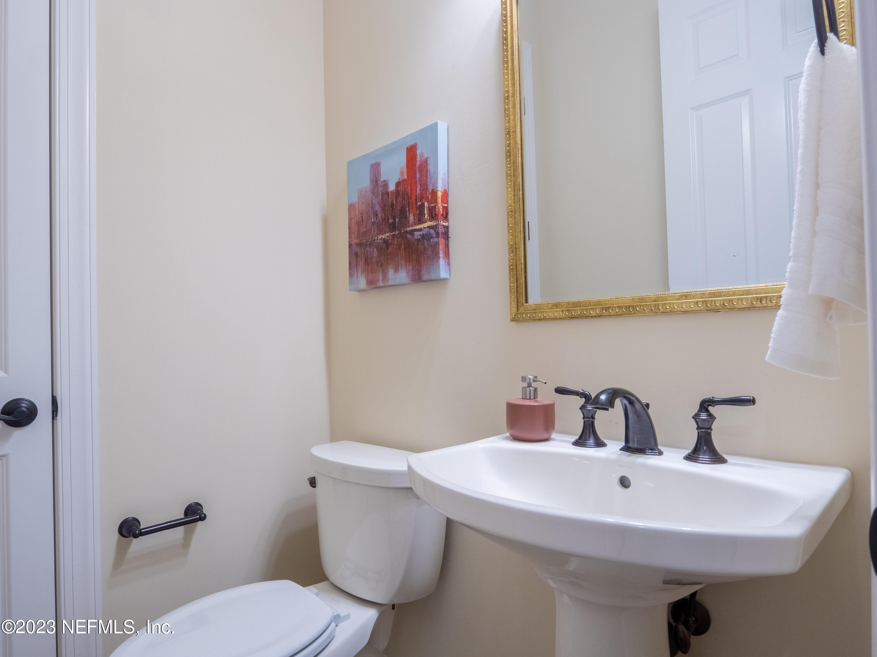 417 PORTSMOUTH BAY Avenue