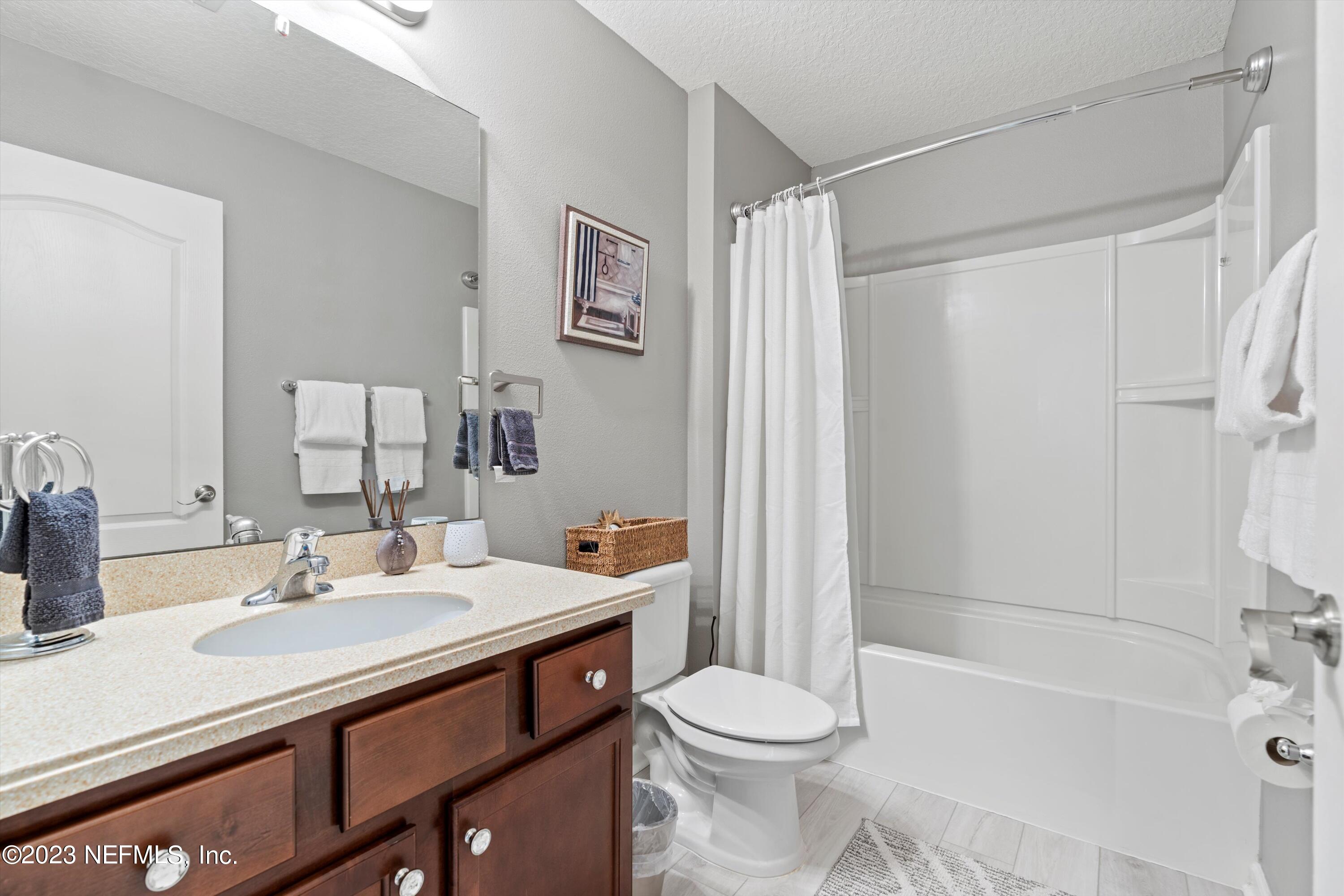 680 GRAMPIAN HIGHLANDS Drive