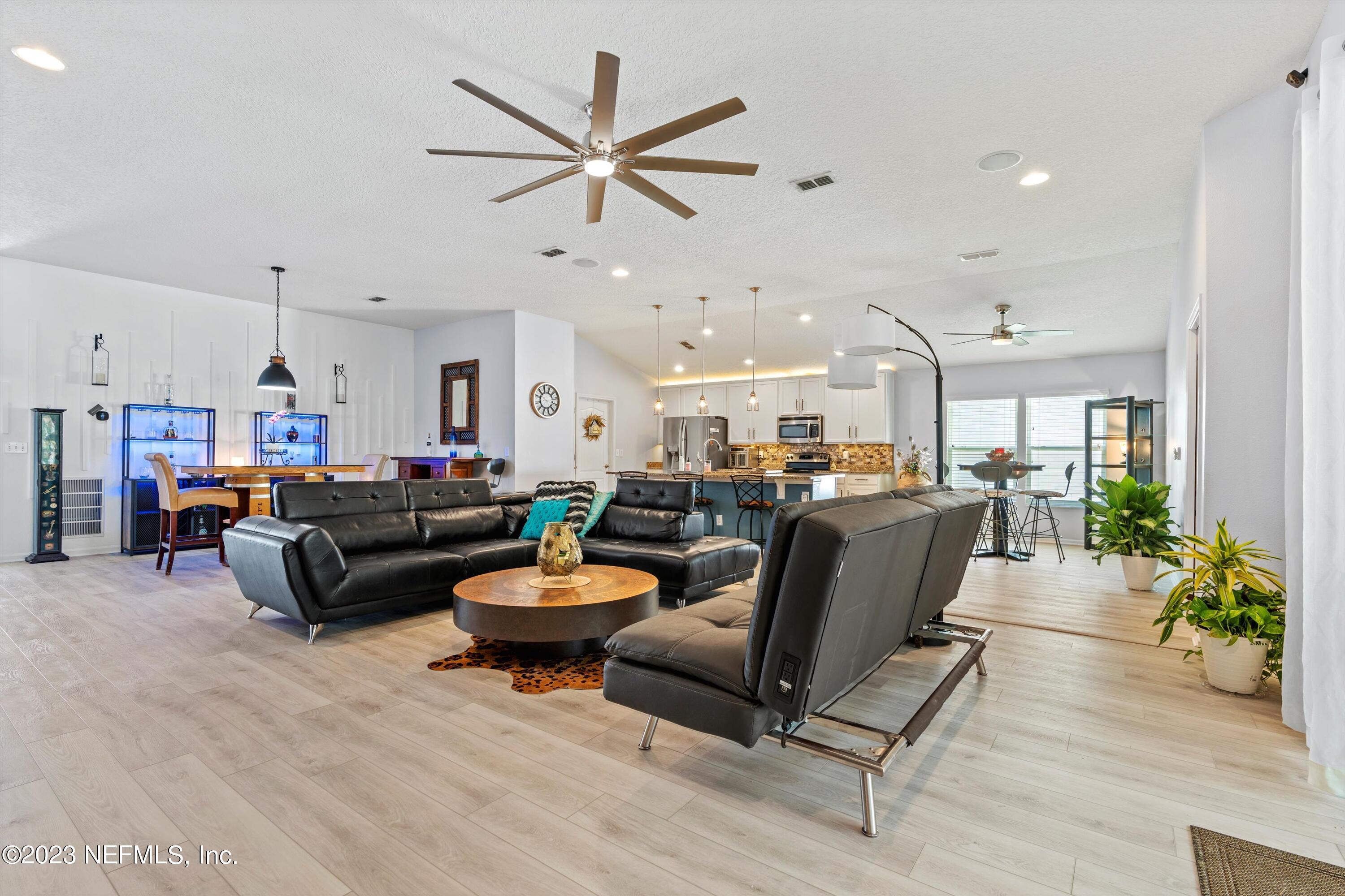 680 GRAMPIAN HIGHLANDS Drive