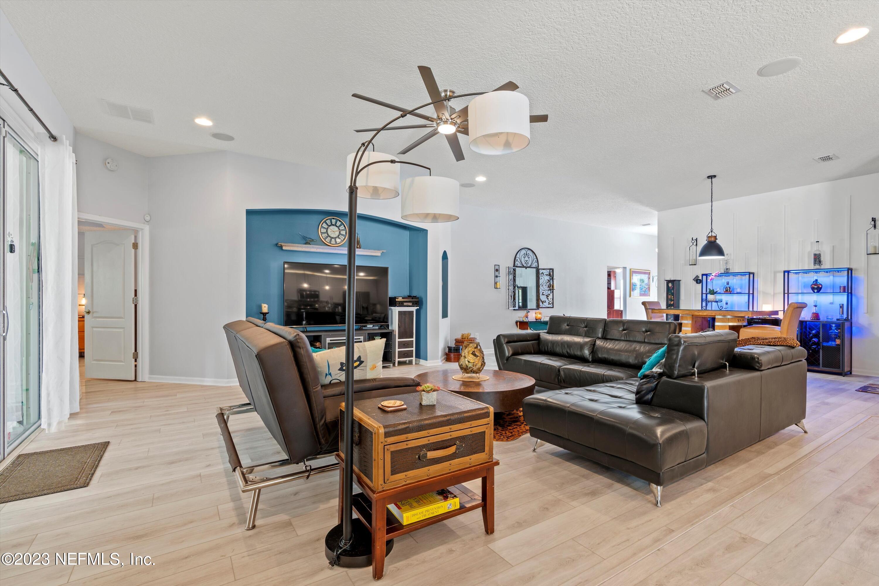 680 GRAMPIAN HIGHLANDS Drive