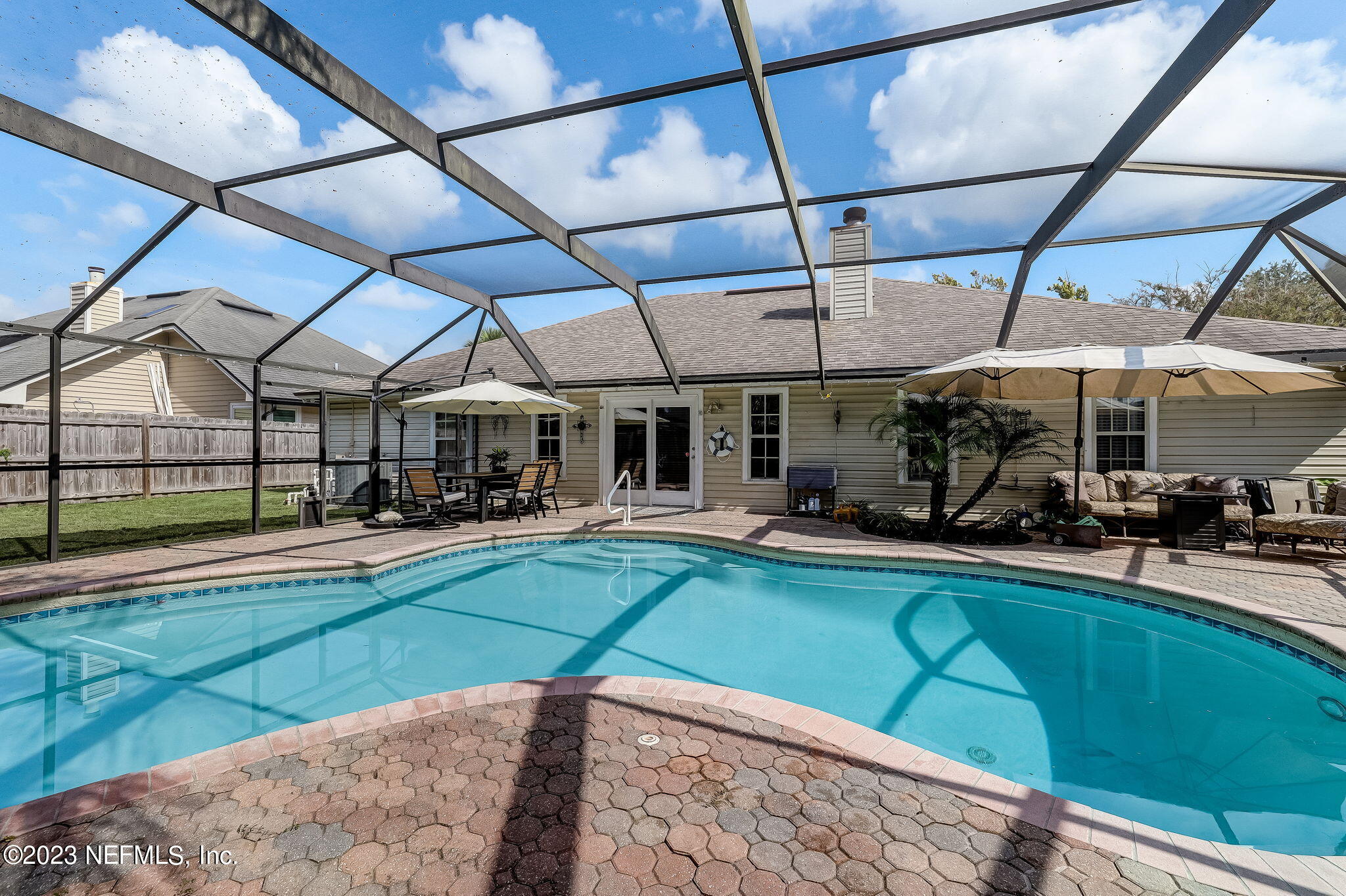 12418 RUNNING RIVER Road S