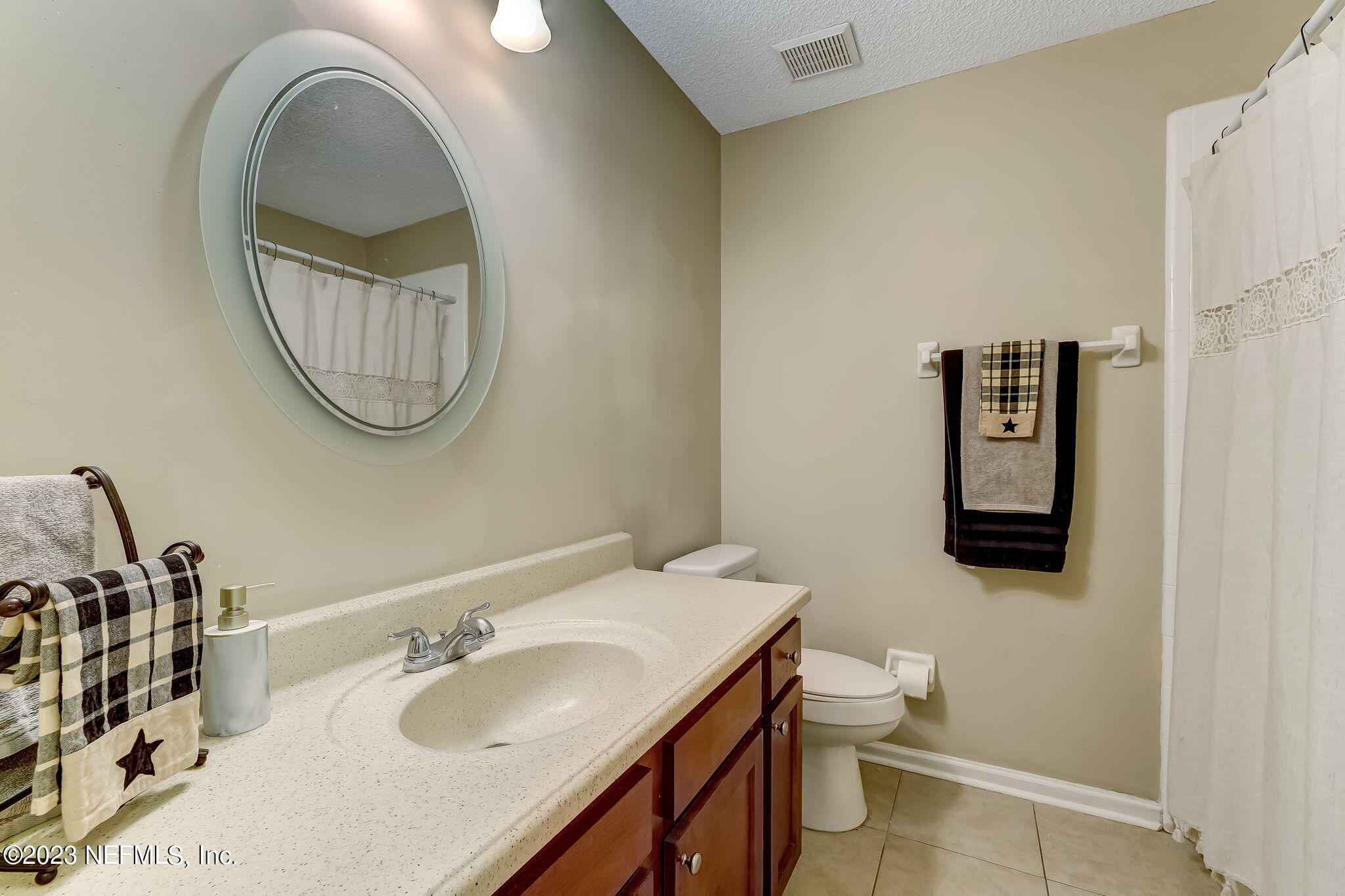 12418 RUNNING RIVER Road S