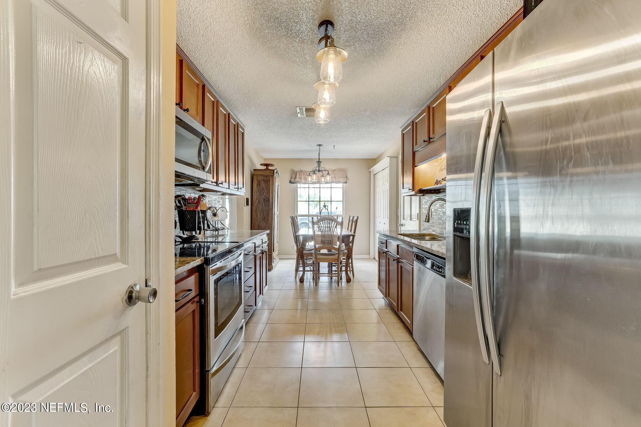 12418 RUNNING RIVER Road S