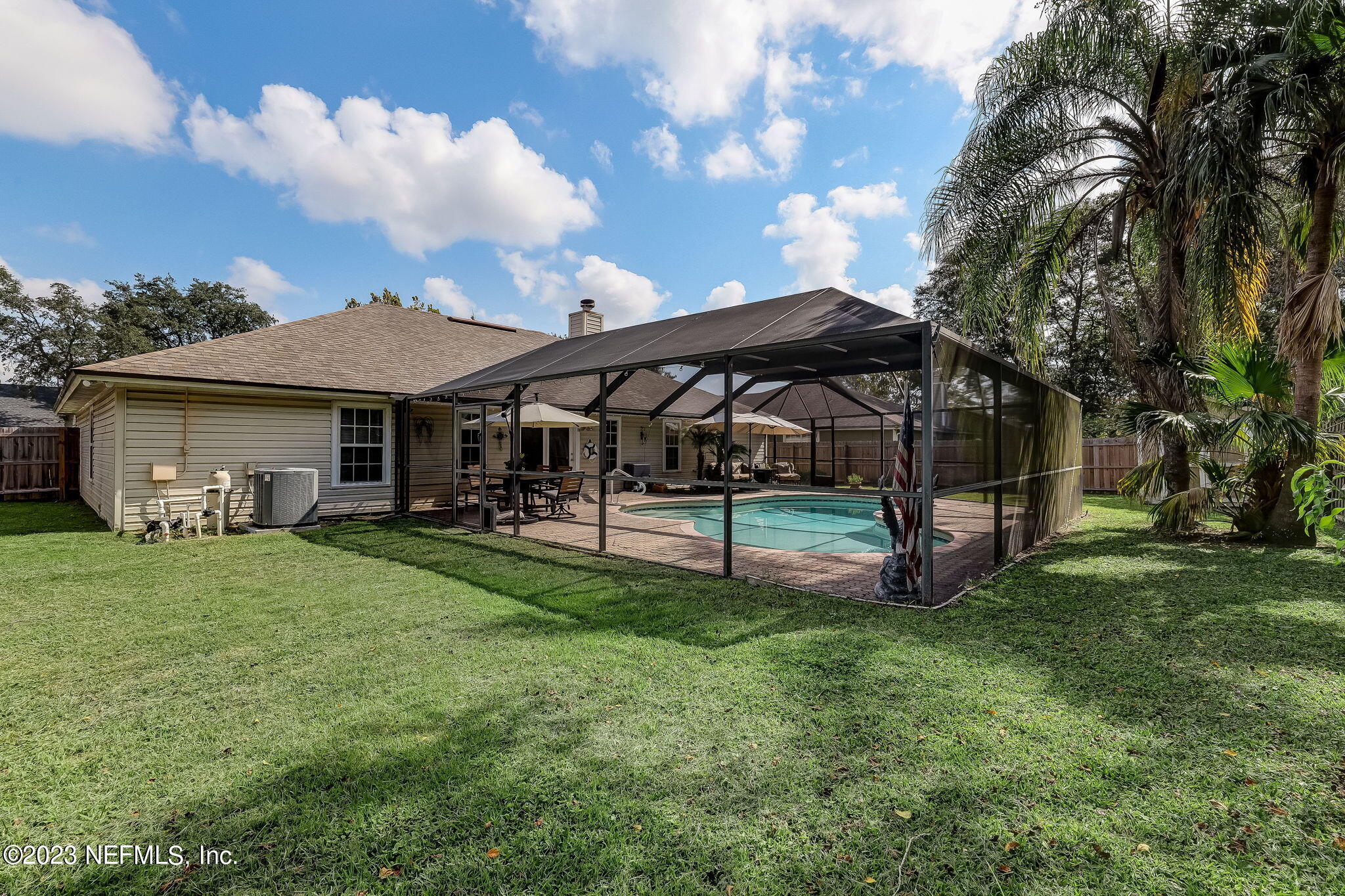 12418 RUNNING RIVER Road S